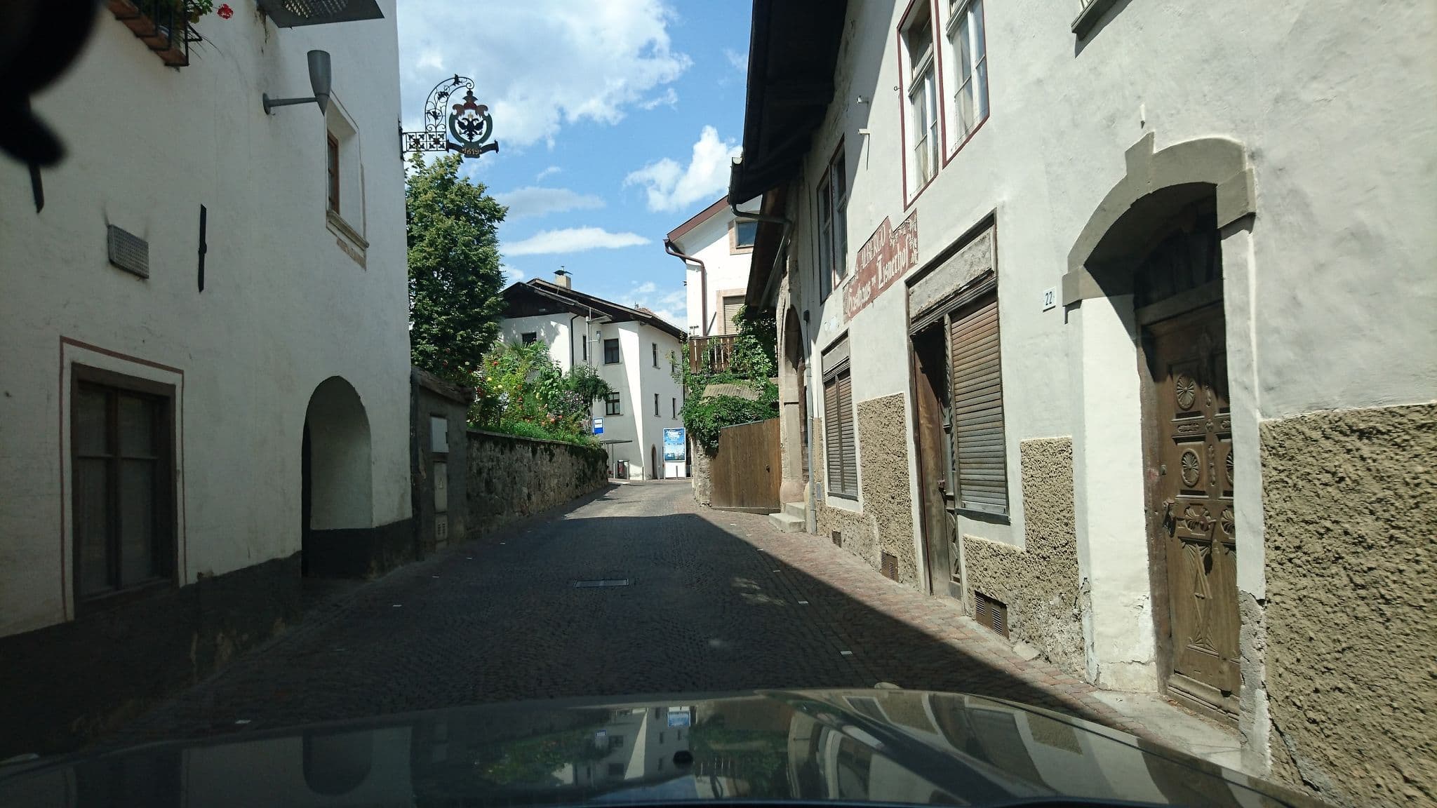 Street view near Hotel Aquila Nera, Gargazzone — © voschix (CC BY-SA · Mapillary)
