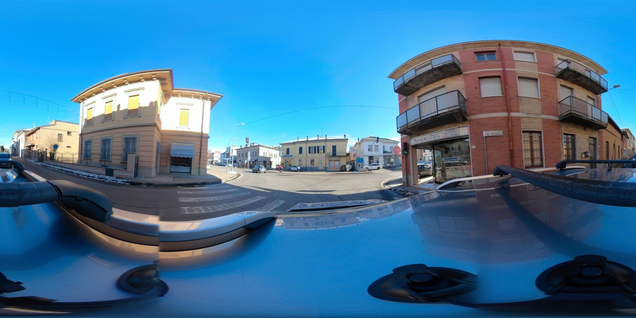 Street view near Bar e Albergo FIORE e Fiocchi, Podenzano — © Francesco_Brs (CC BY-SA · Mapillary)