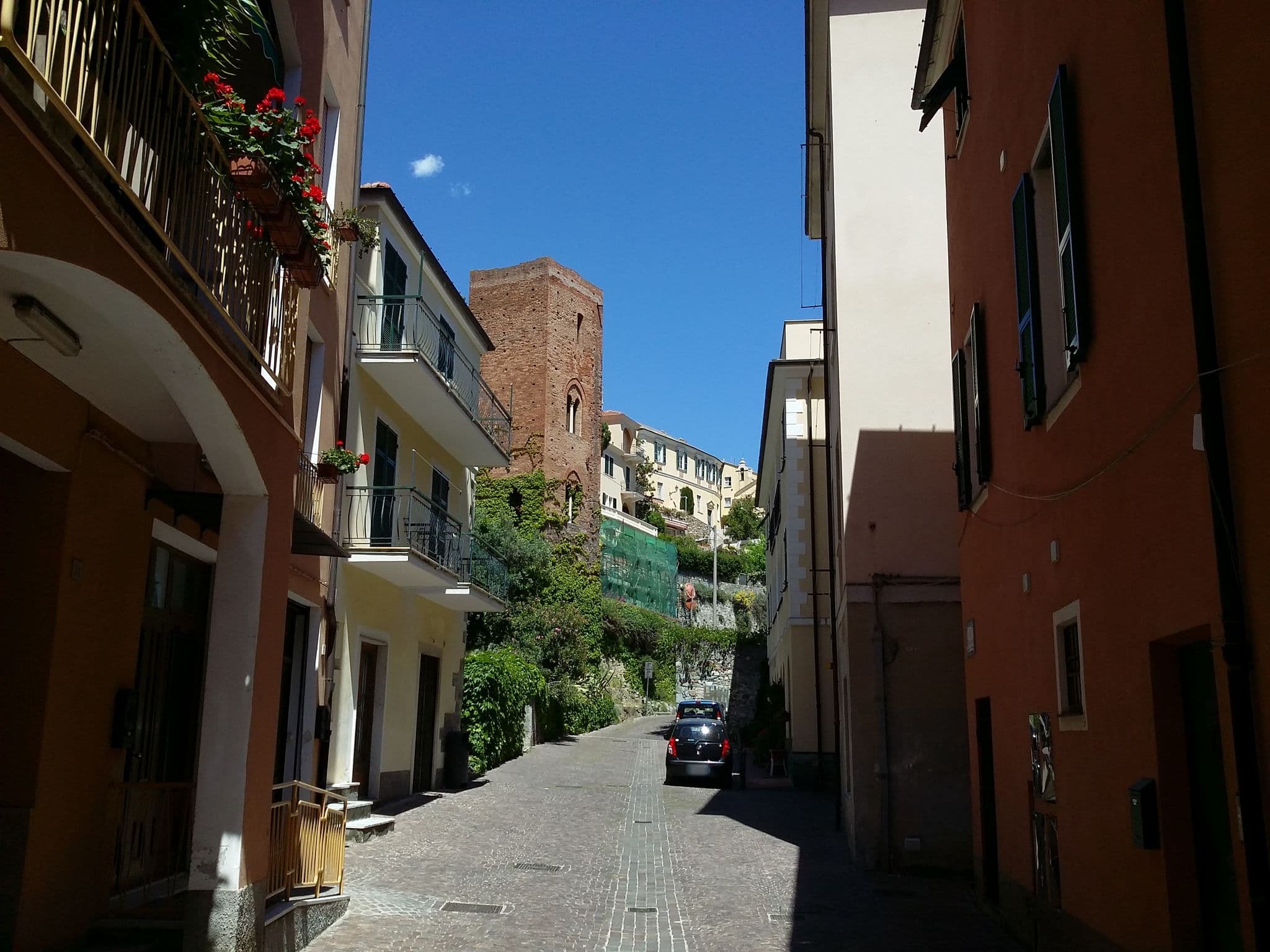 Street view near Villa Salvarezza, Noli — © ale_zena_it (CC BY-SA · Mapillary)