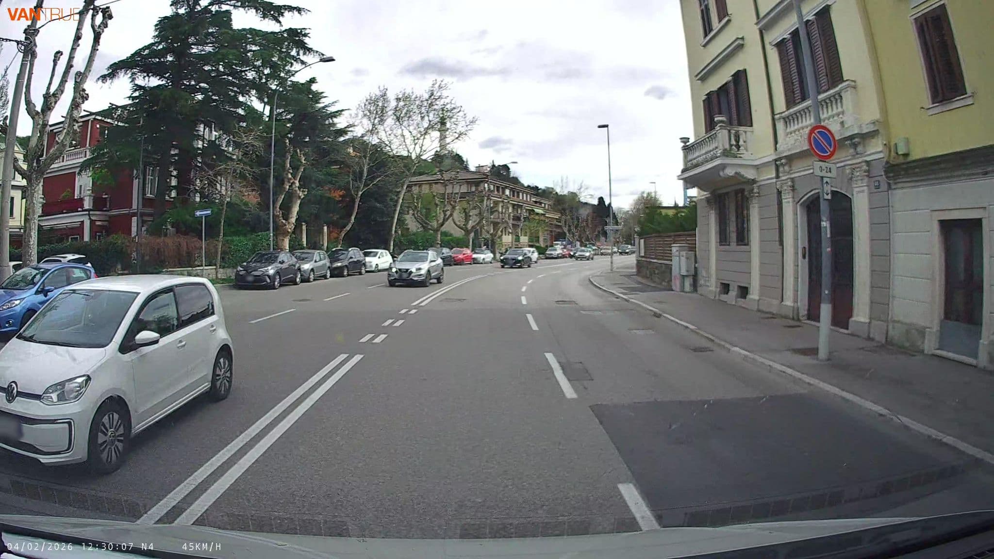 Street view near Tre Merli Beach Hotel, Opicina — © lucia_ (CC BY-SA · Mapillary)