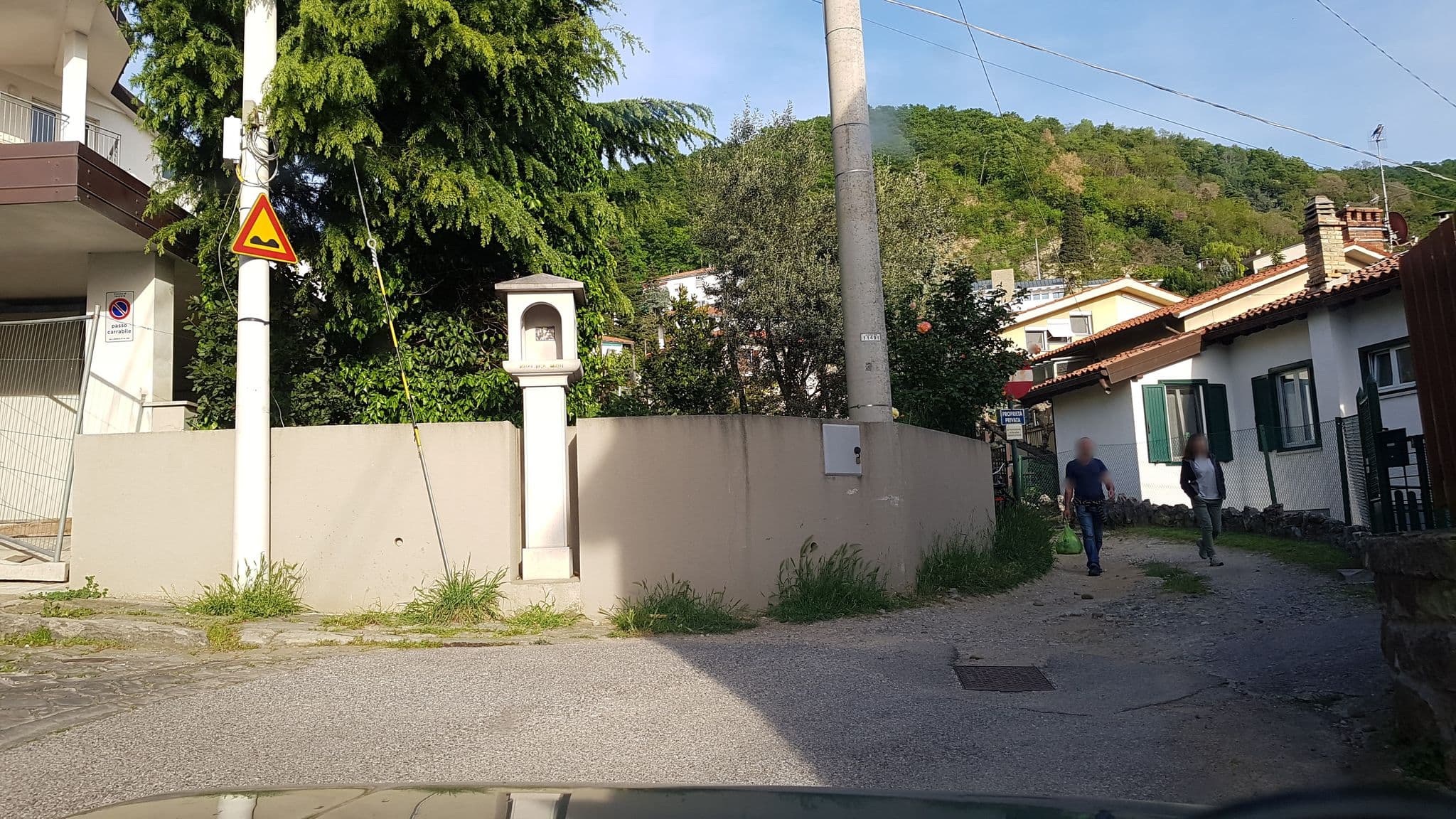 Street view near B&B Sotto il Faro (con parking), Opicina — © igorzo (CC BY-SA · Mapillary)