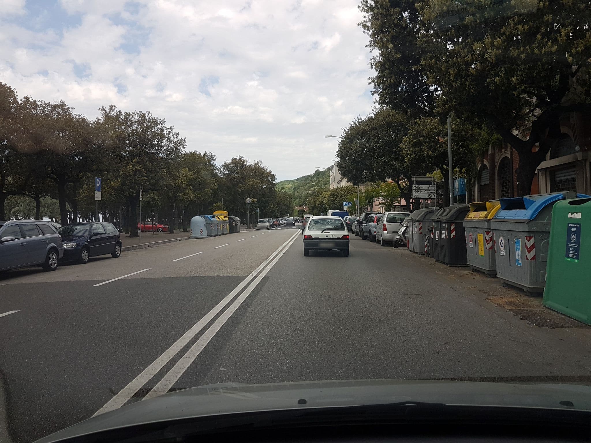 Street view near Albergo Tritone, Opicina — © damjang (CC BY-SA · Mapillary)