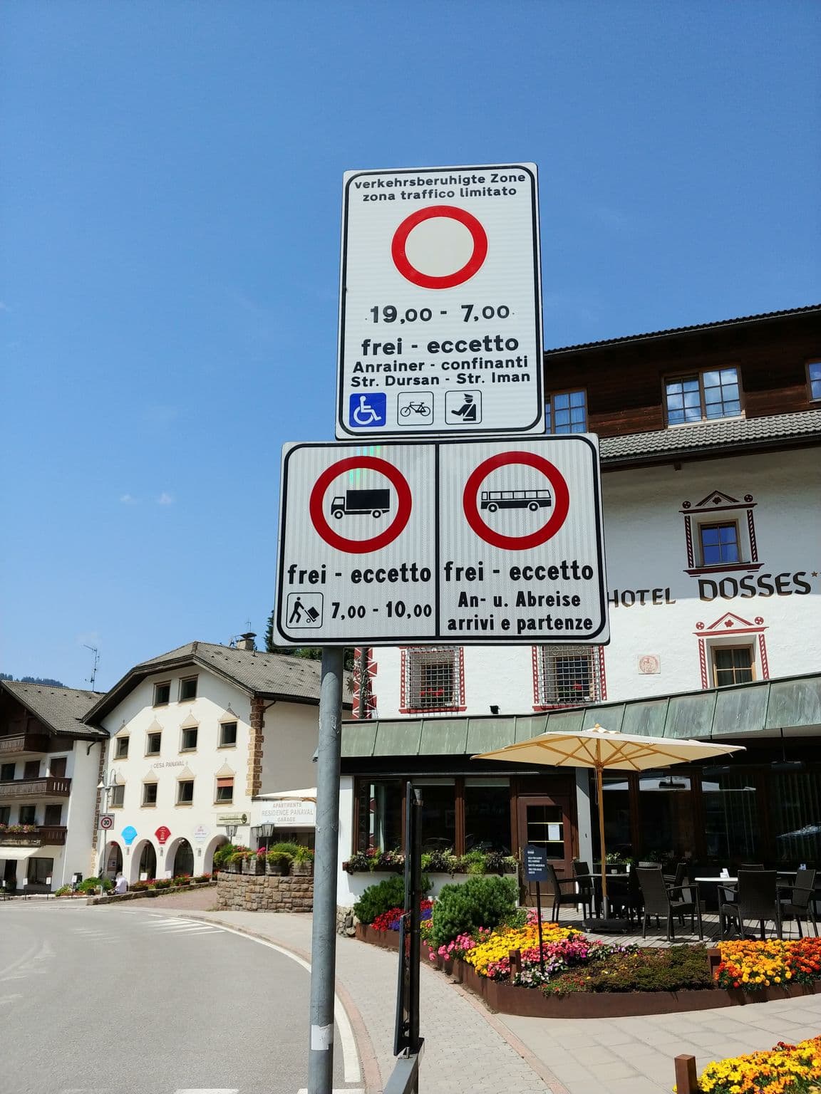 Street view near Vitalhotel Dosses, Santa Cristina Valgardena — © highlander (CC BY-SA · Mapillary)