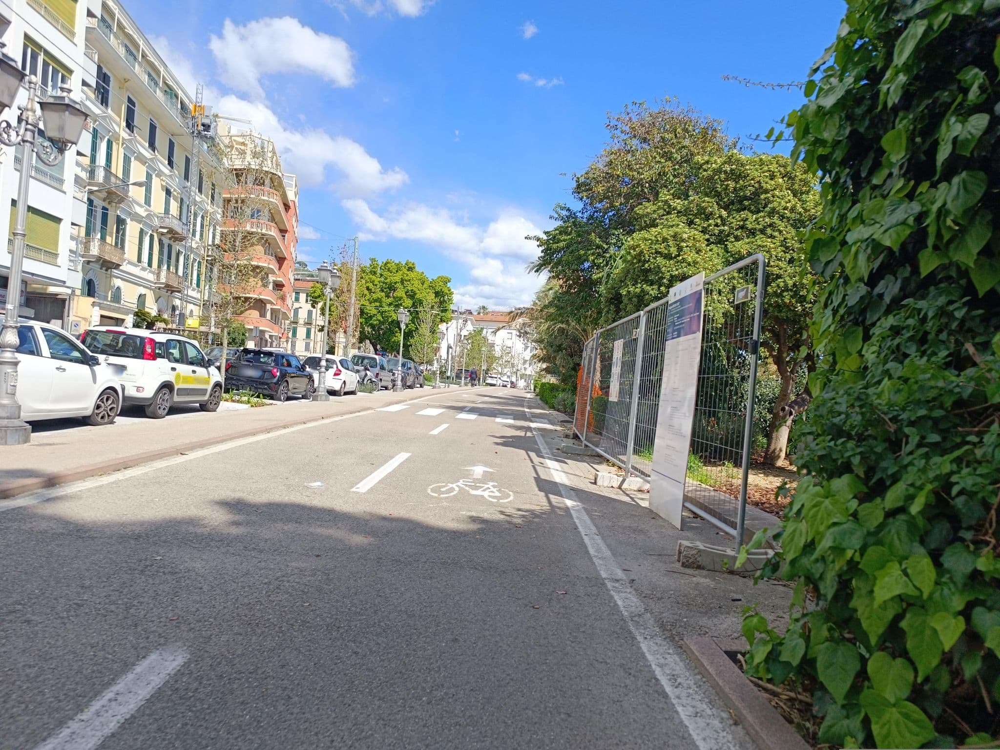 Street view near Hotel Sorriso Sas a Sanremo, Sanremo — © Duro (CC BY-SA · Mapillary)