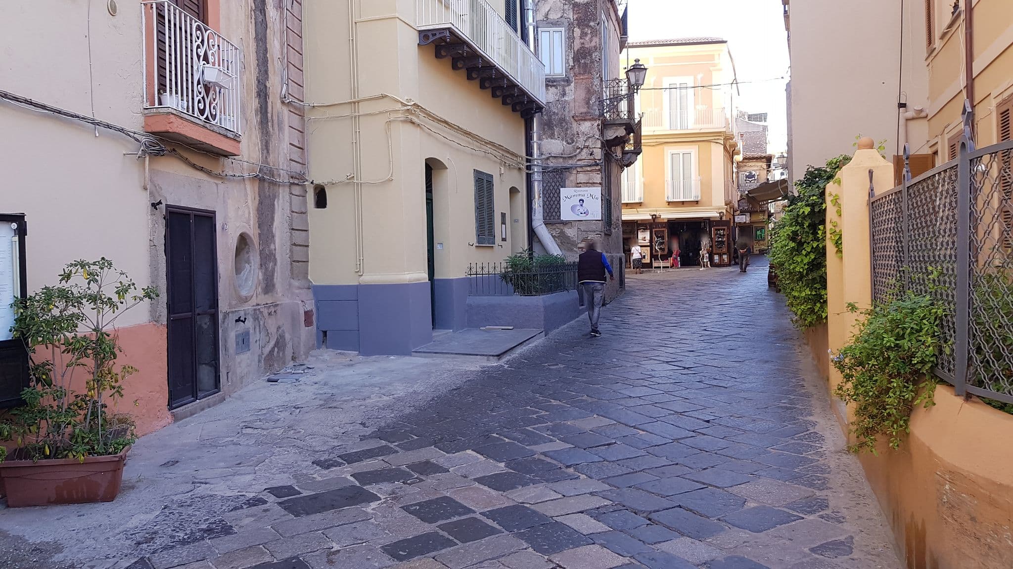 Street view near B&B Sunset Tropea, Tropea — © lucamenini (CC BY-SA · Mapillary)