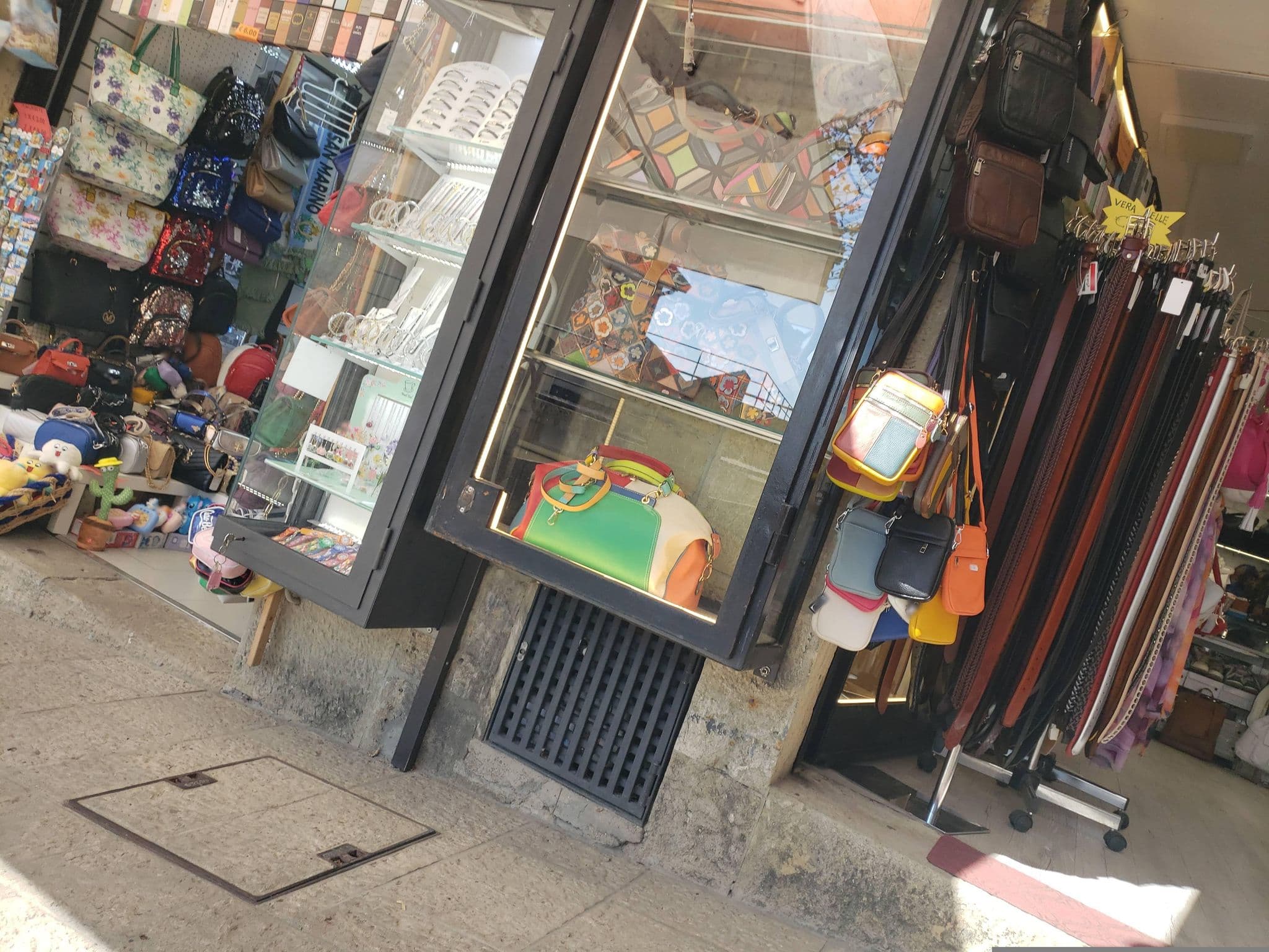 Street view near Hotel Cesare, Pietracuta — © mapfool (CC BY-SA · Mapillary)