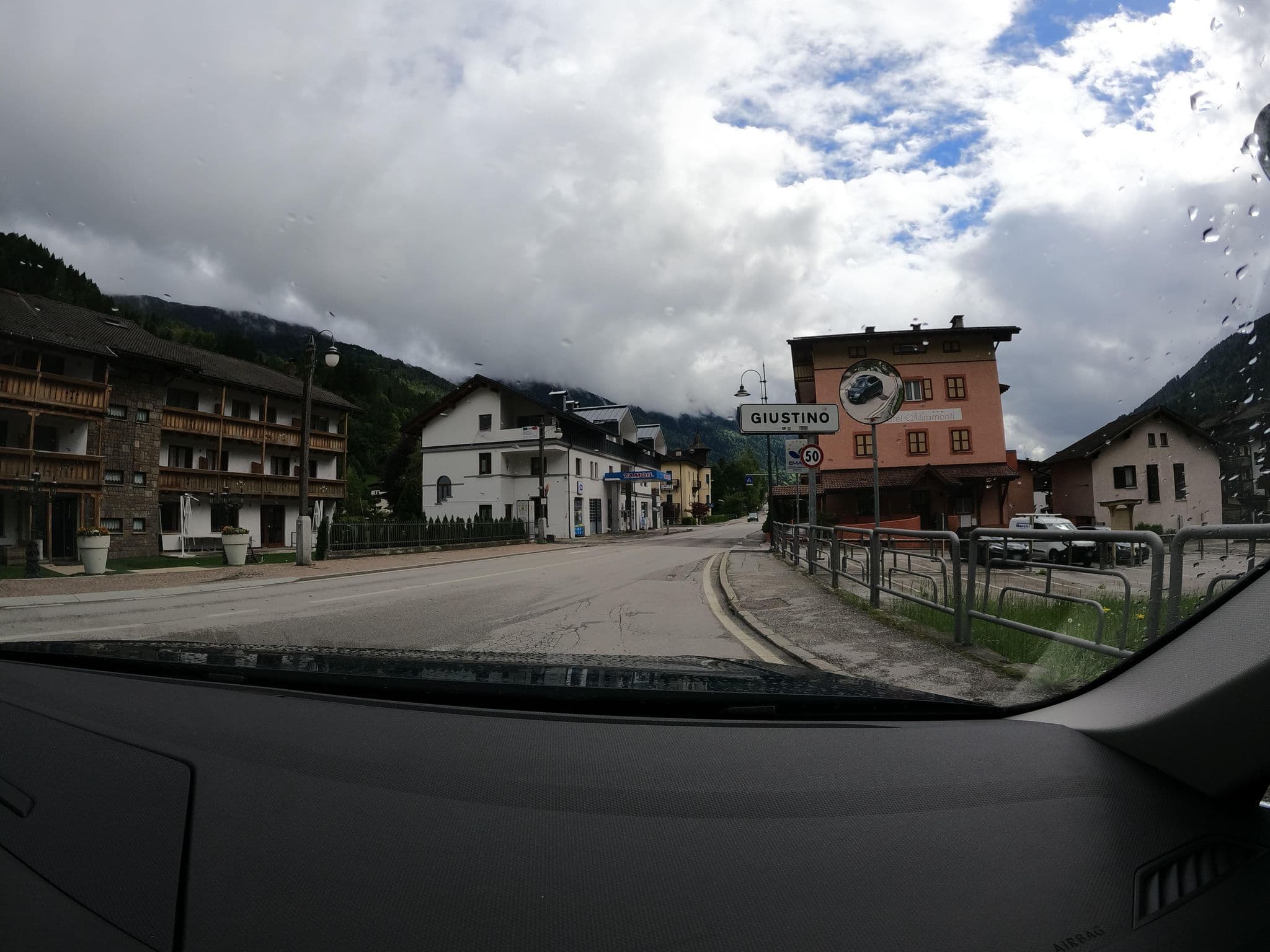 Street view near Olympic Regina Hotel, Pinzolo — © borovac (CC BY-SA · Mapillary)