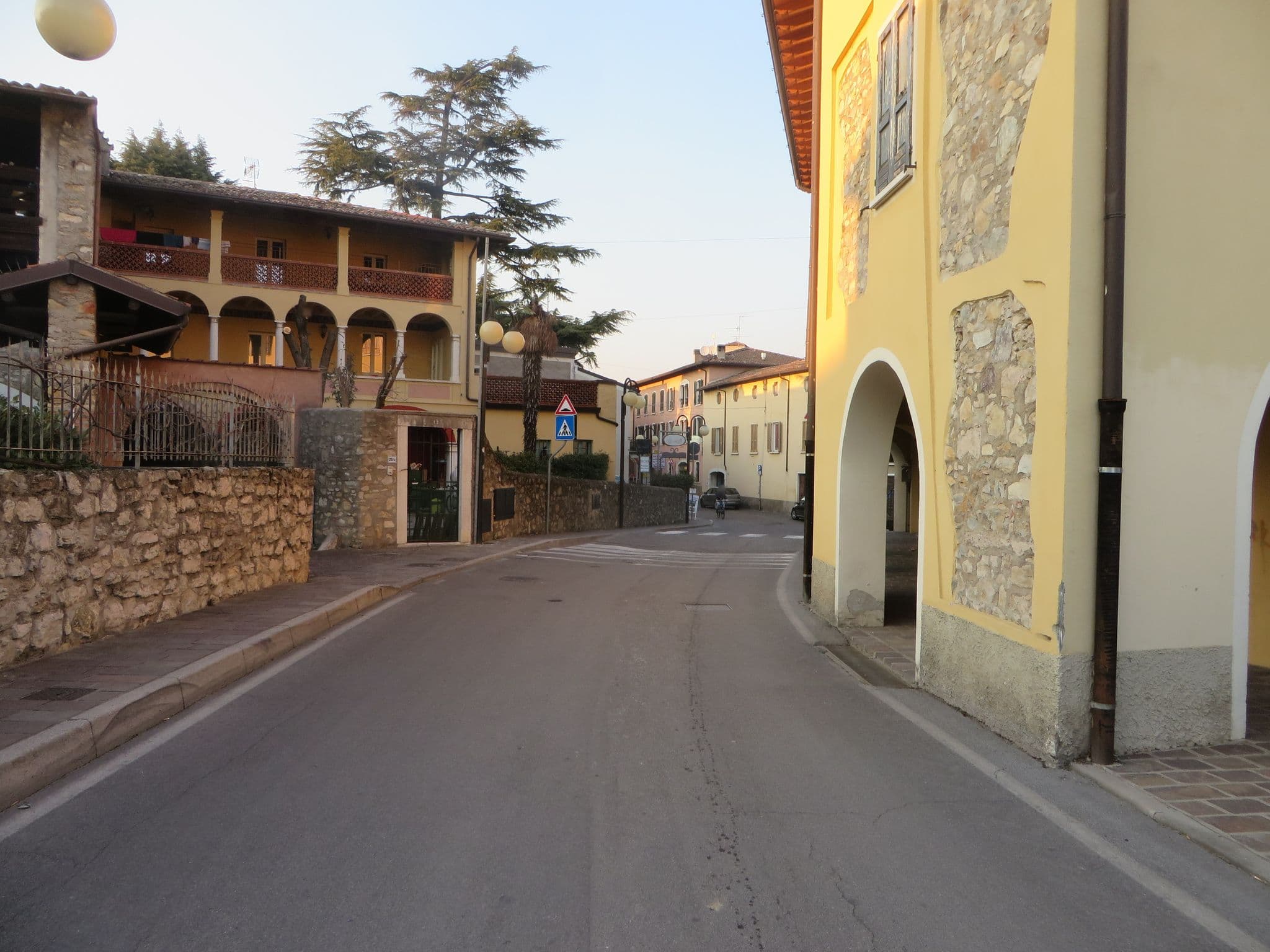 Street view near Agriturismo La Filanda - B&B, Solarolo — © lary_fede (CC BY-SA · Mapillary)