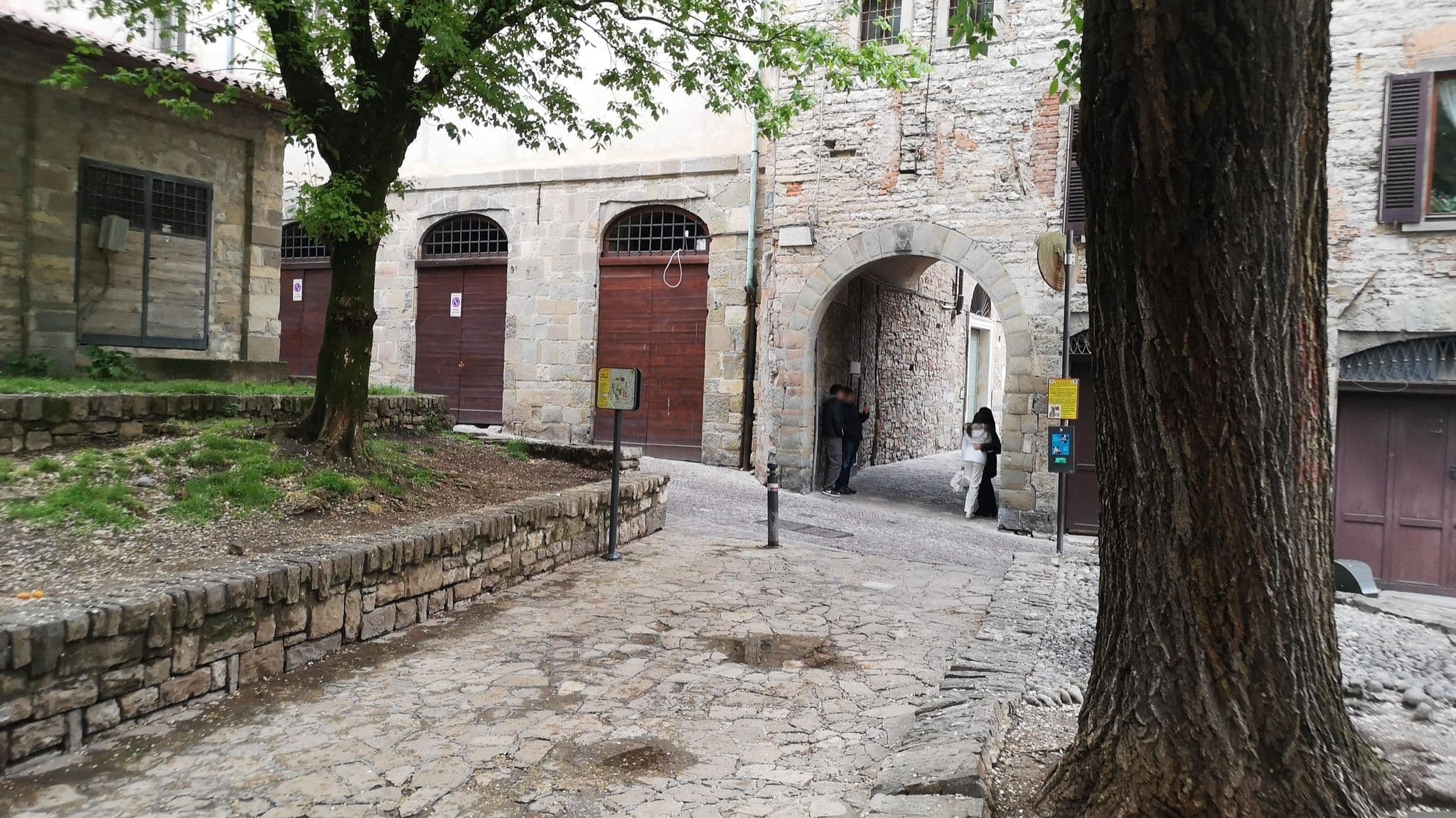 Street view near Casa Mario Lupo, Bergamo