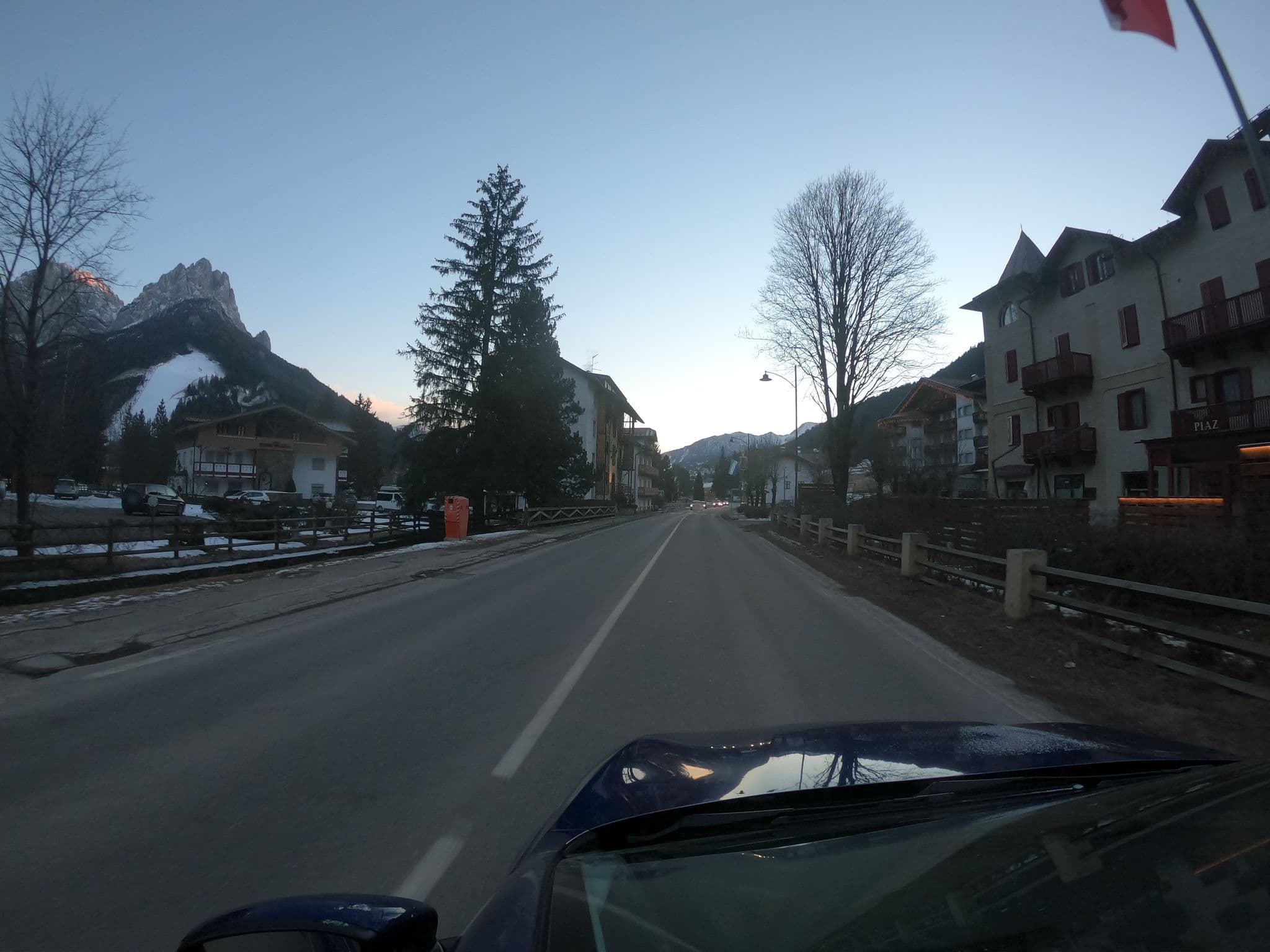 Street view near GH Hotel Piaz, Pozza di Fassa — © chrisbeddow (CC BY-SA · Mapillary)