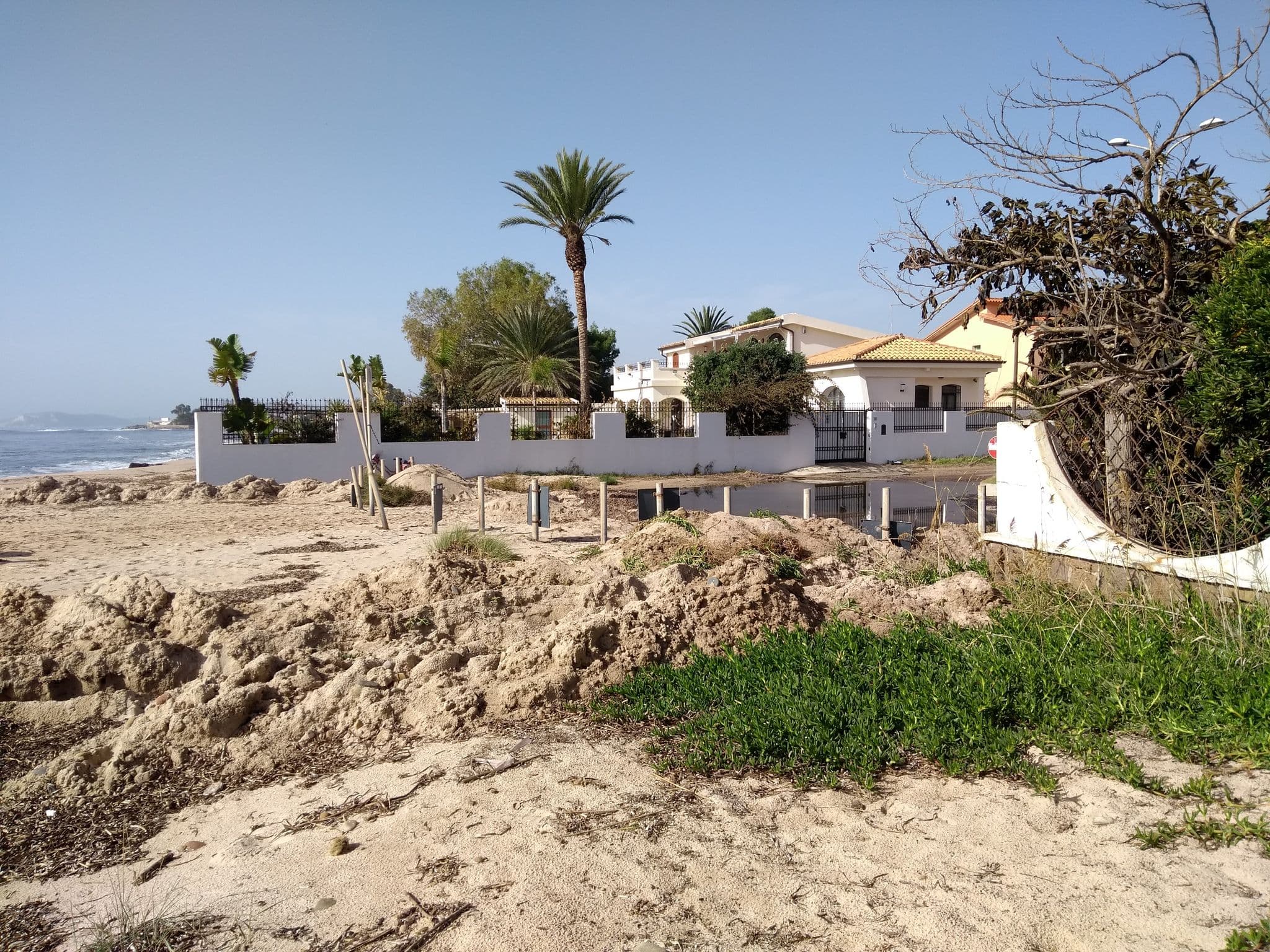 Street view near B&B La Casa sulla Spiaggia, Quartu Sant'Elena — © captainkoons (CC BY-SA · Mapillary)