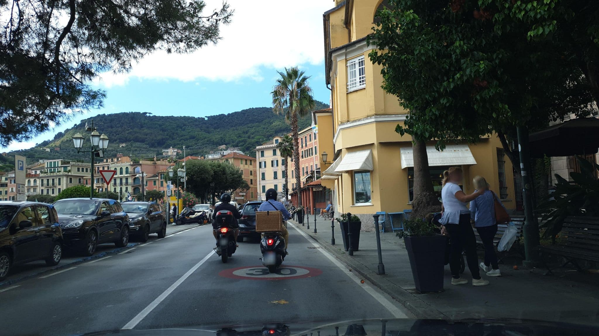 Street view near Hotels in santa margherita, Santa Margherita Ligure — © jopparn (CC BY-SA · Mapillary)