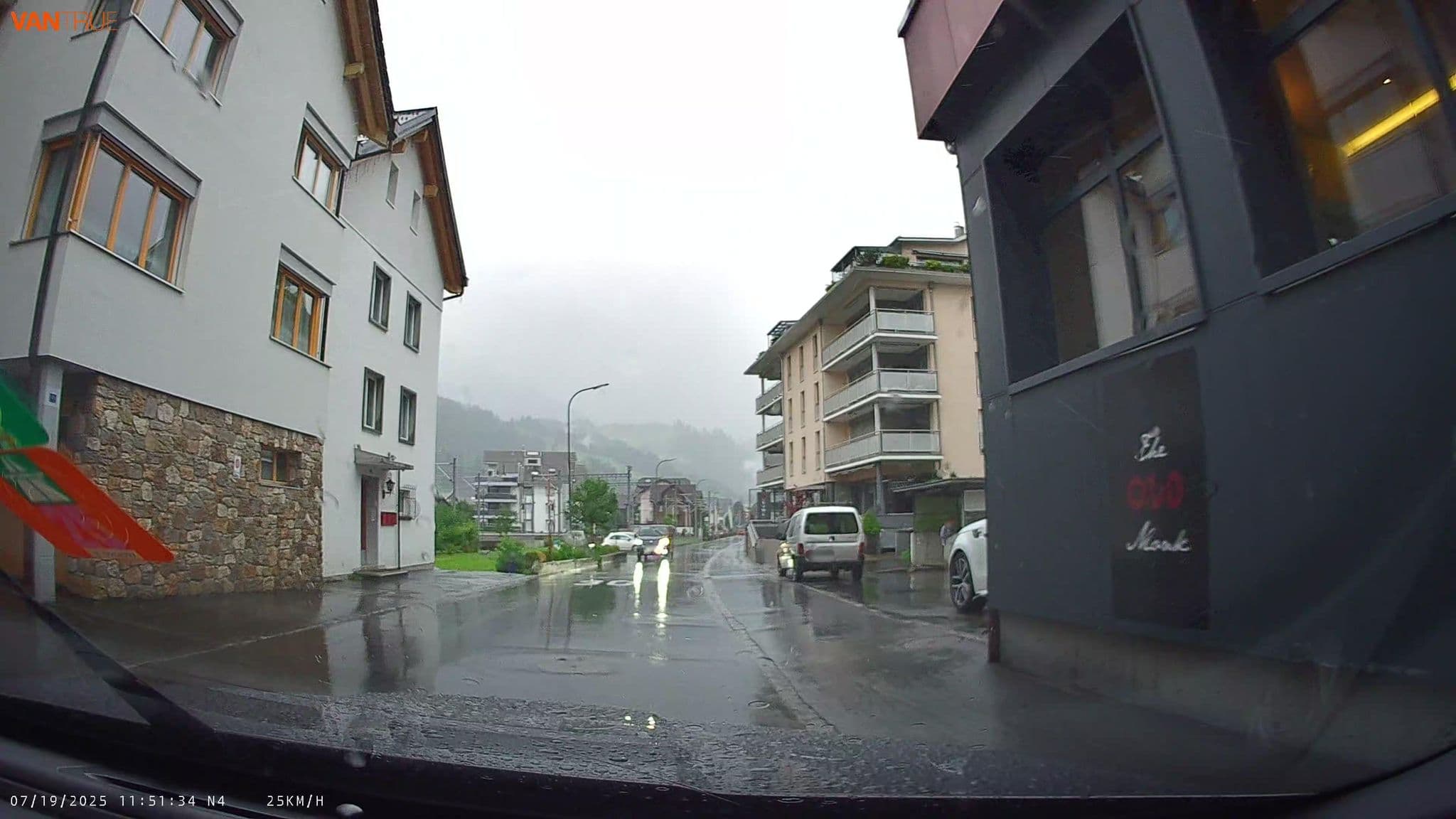 Street view near Crystal, Engelberg — © fcignat (CC BY-SA · Mapillary)