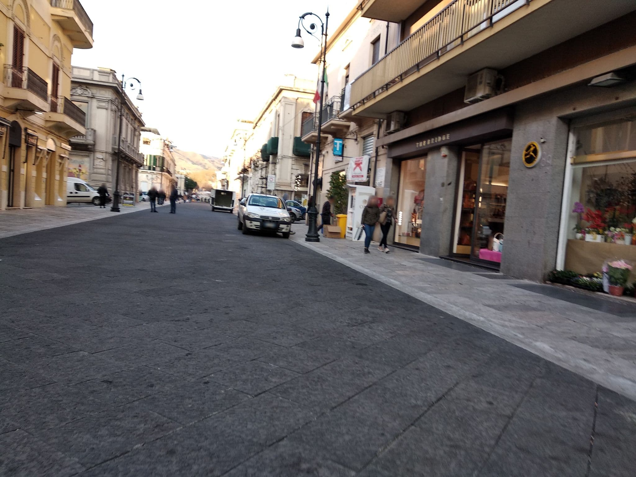 Street view near Suite 70 :: Luxury B&B, Reggio Calabria — © mircozorzo (CC BY-SA · Mapillary)