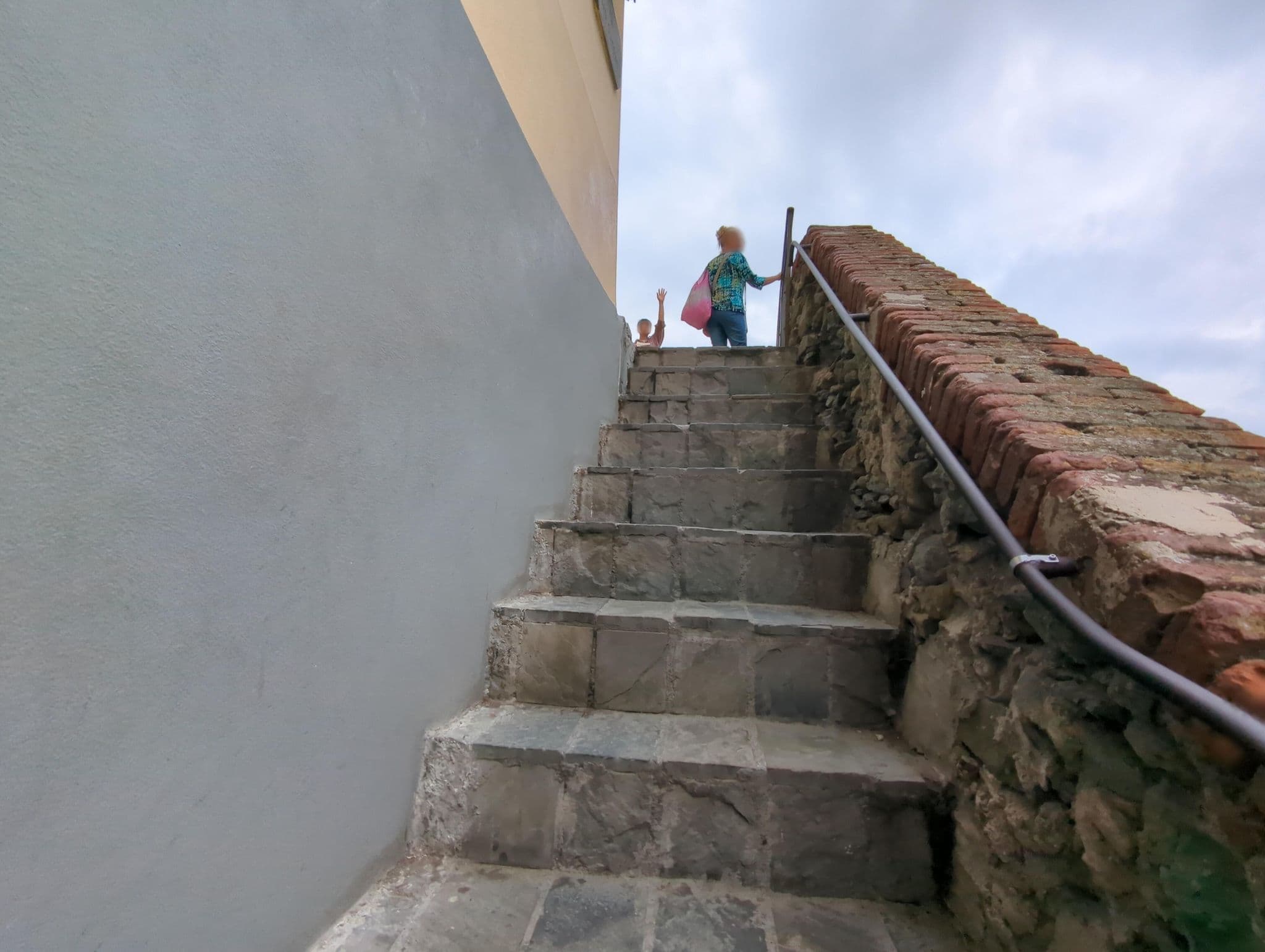 Street view near Creuza de Ma, Riomaggiore — © ente (CC BY-SA · Mapillary)