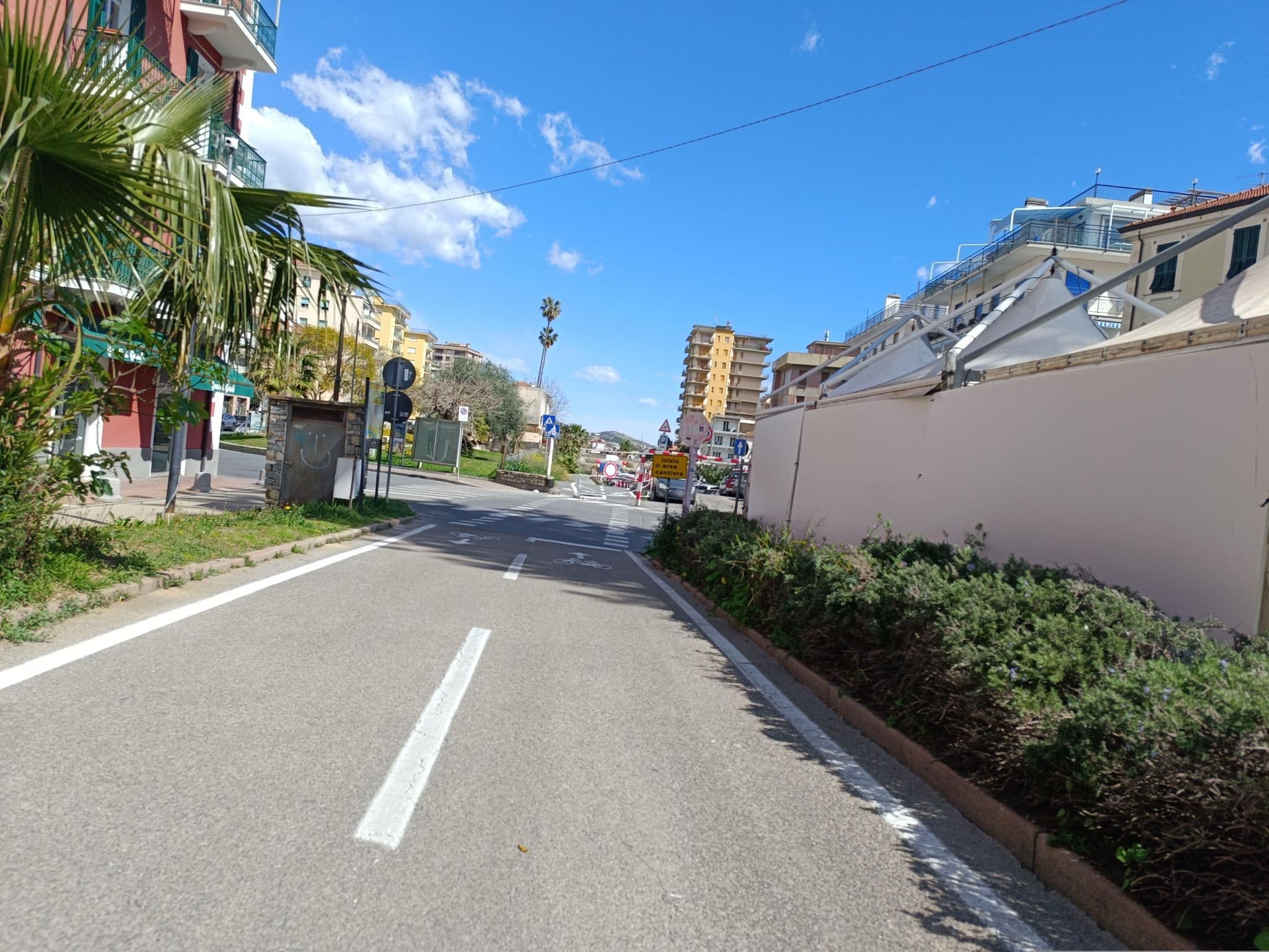 Street view near Albergo Torino, Taggia — © Duro (CC BY-SA · Mapillary)