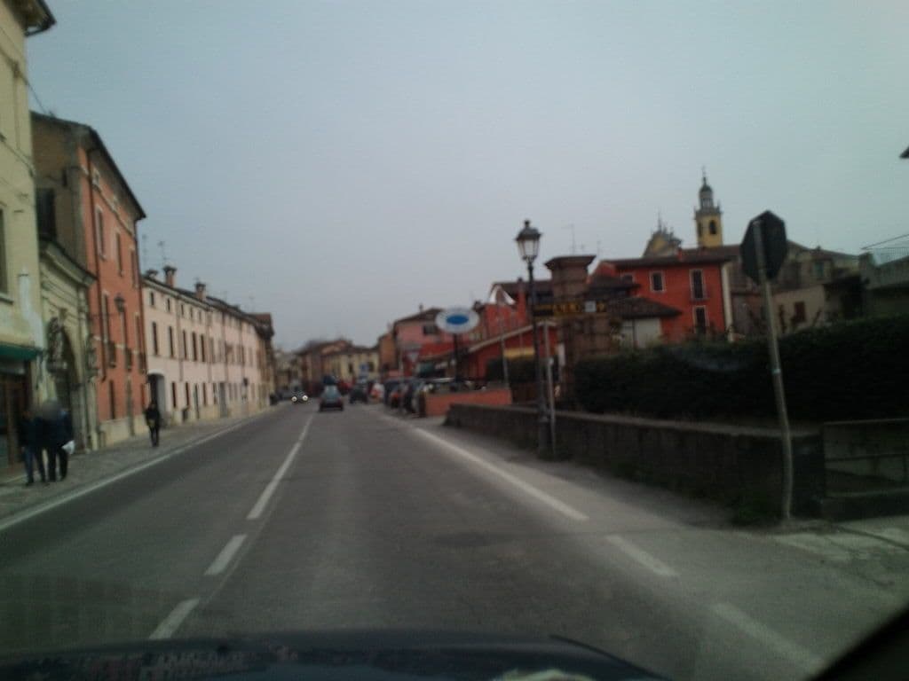 Street view near B&B Antica Dimora Conti Custoza, Roverbella — © vrmap (CC BY-SA · Mapillary)