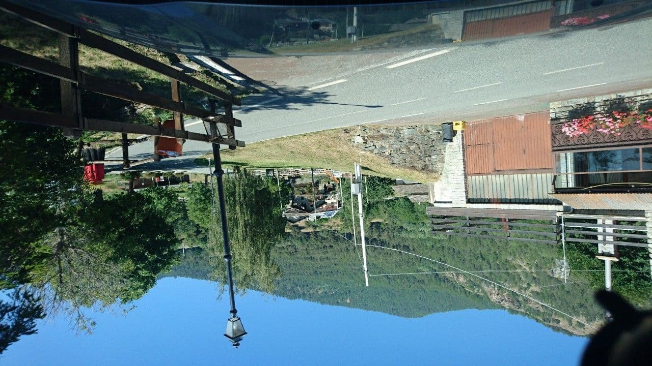 Street view near Albergo Des Salasses Di Italo Romeo Meynet, Montan-Angelin-Arensod — © voschix (CC BY-SA · Mapillary)