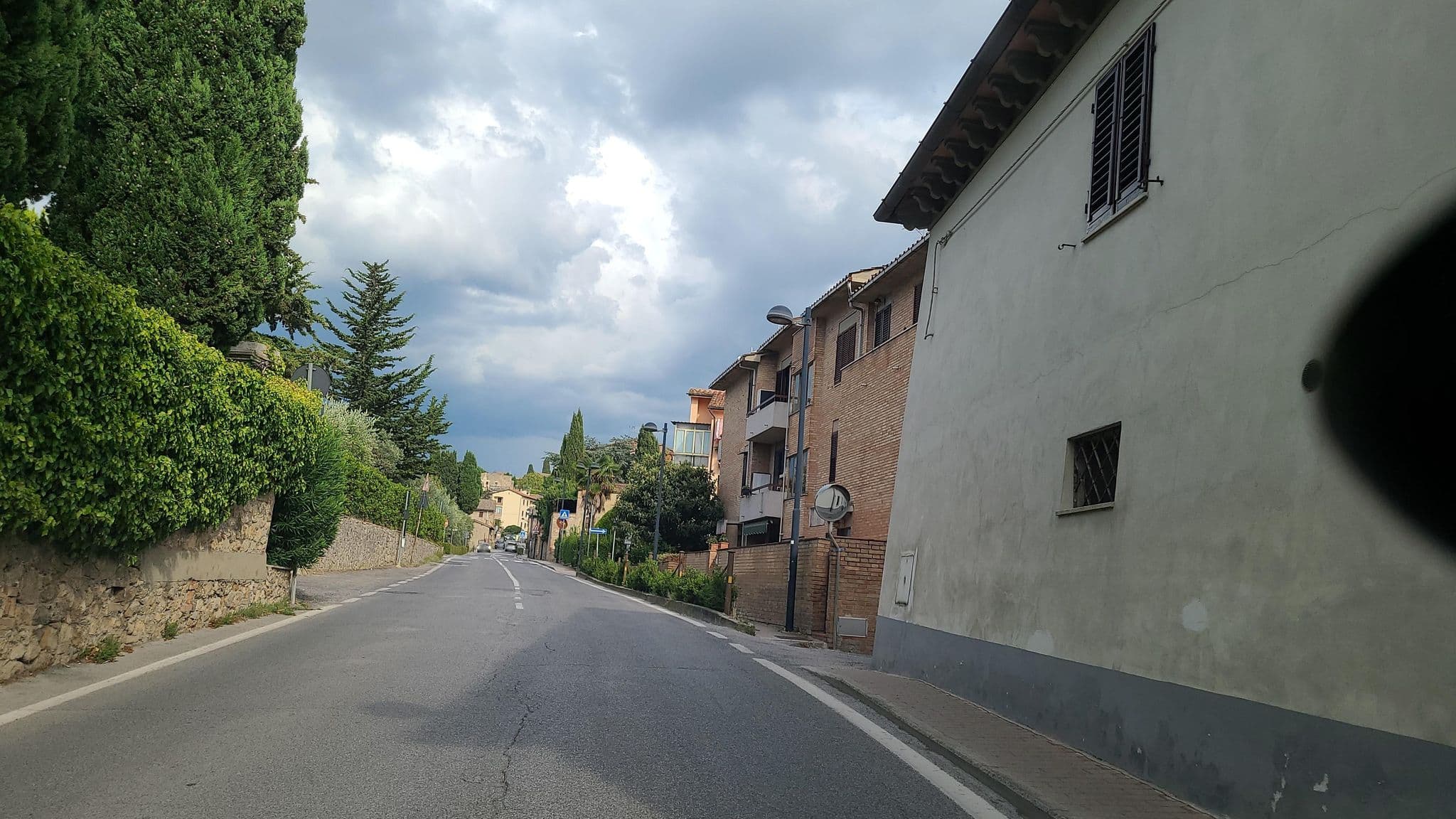 Street view near Hotel Villa Belvedere San Gimignano, San Gimignano — © chrisbeddow (CC BY-SA · Mapillary)