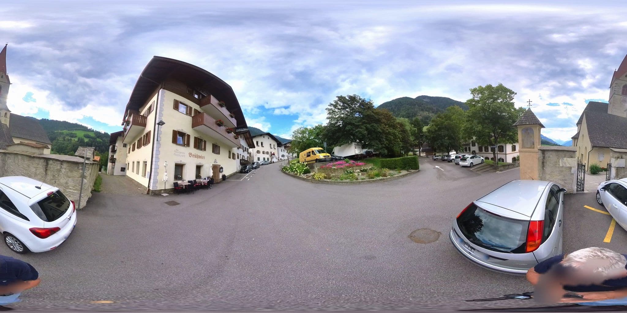 Street view near Albergo Brühwirt, San Leonardo in Passiria — © osmplus_org (CC BY-SA · Mapillary)
