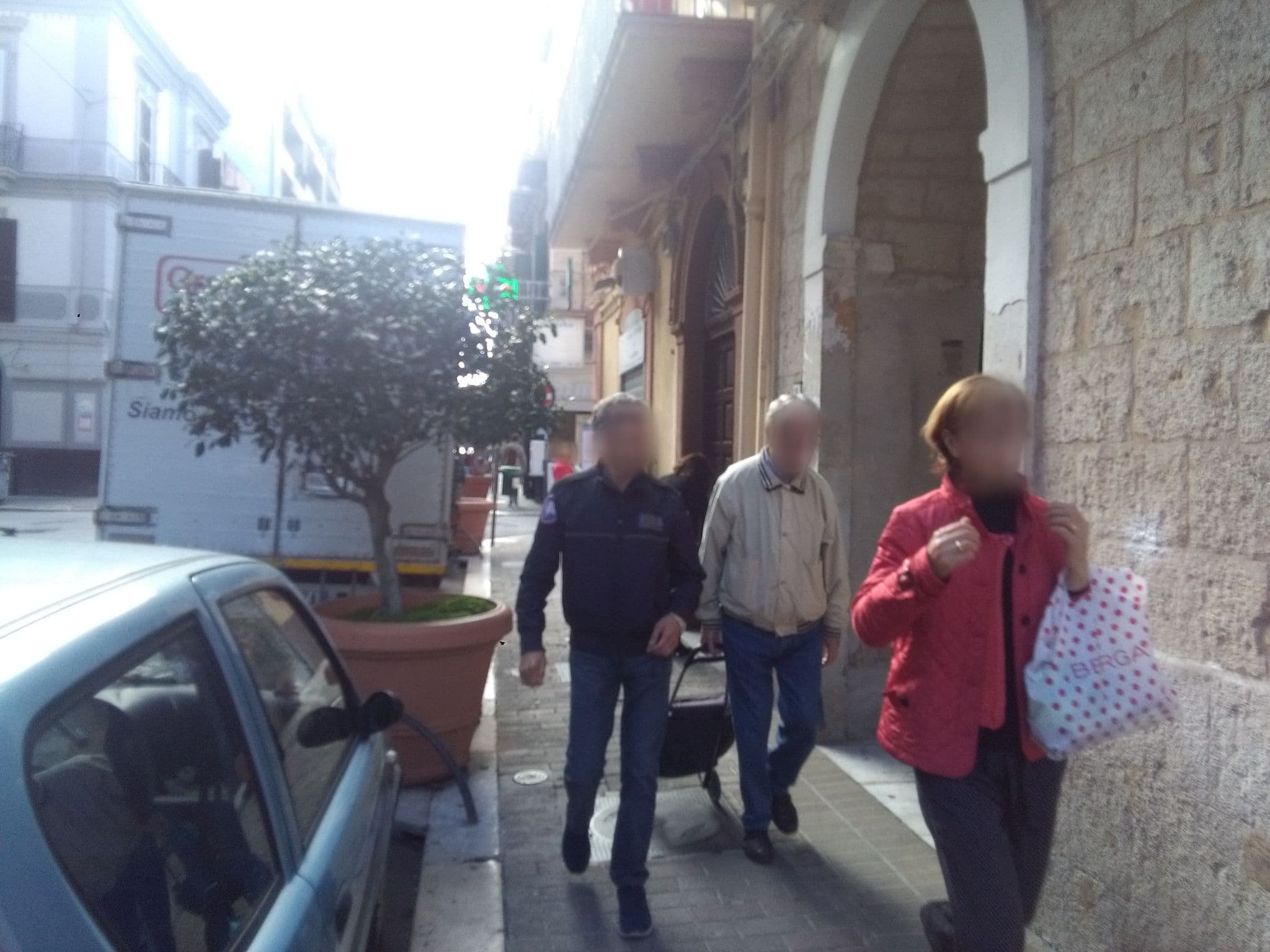 Street view near B&B Dolce Incanto, Bari