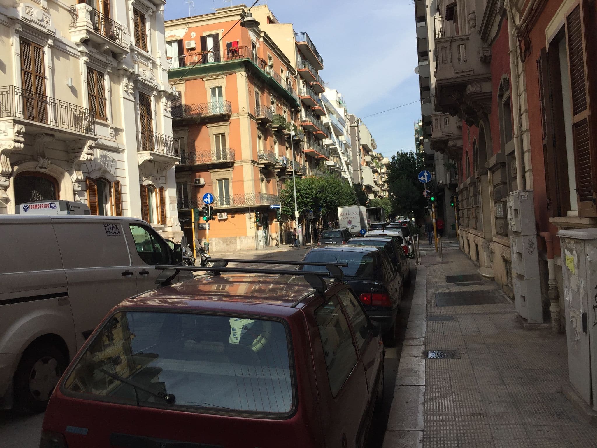 Street view near Palazzo Danisi, Bari