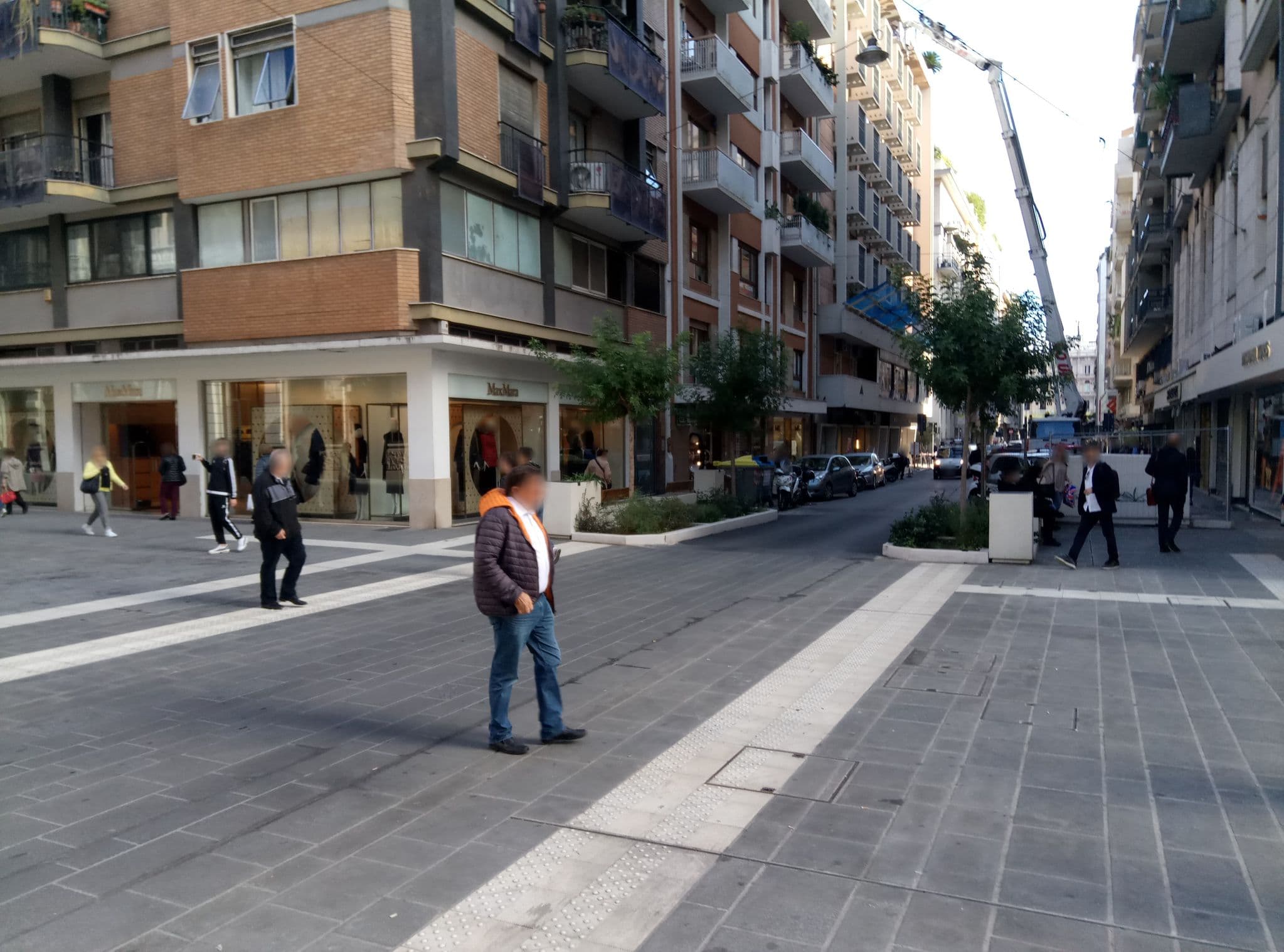 Street view near Il Palazzetto - Bari Sparano, Bari — © alessandro_de_tullio (CC BY-SA · Mapillary)