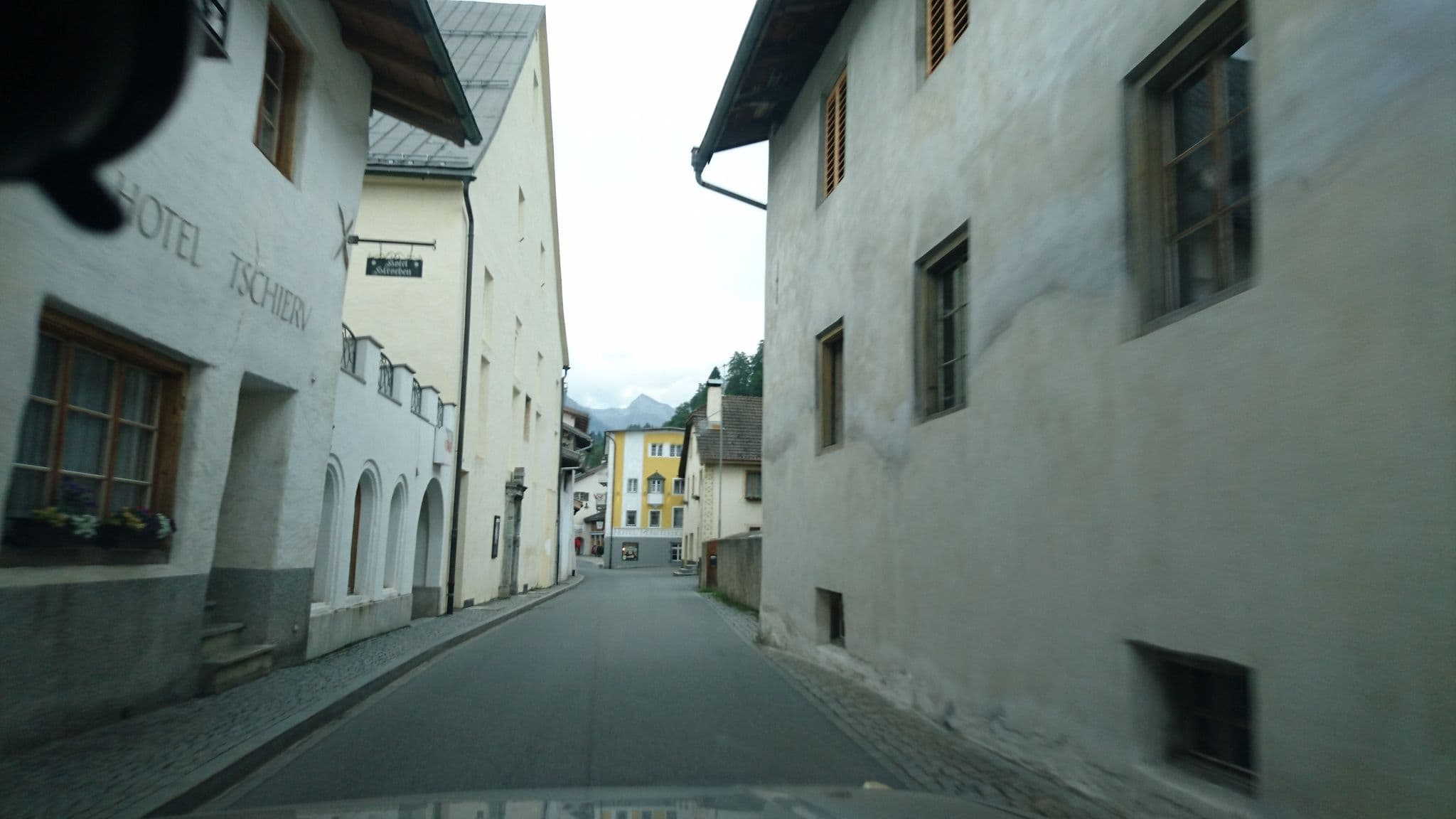 Street view near Tschierv / Hirschen, Scuol