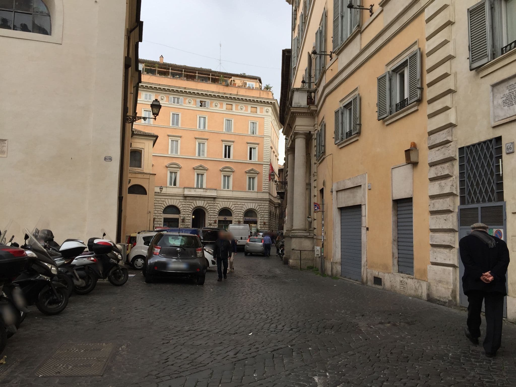 Street view near Orient Express La Minerva, Sant'Eustachio — © richlv (CC BY-SA · Mapillary)
