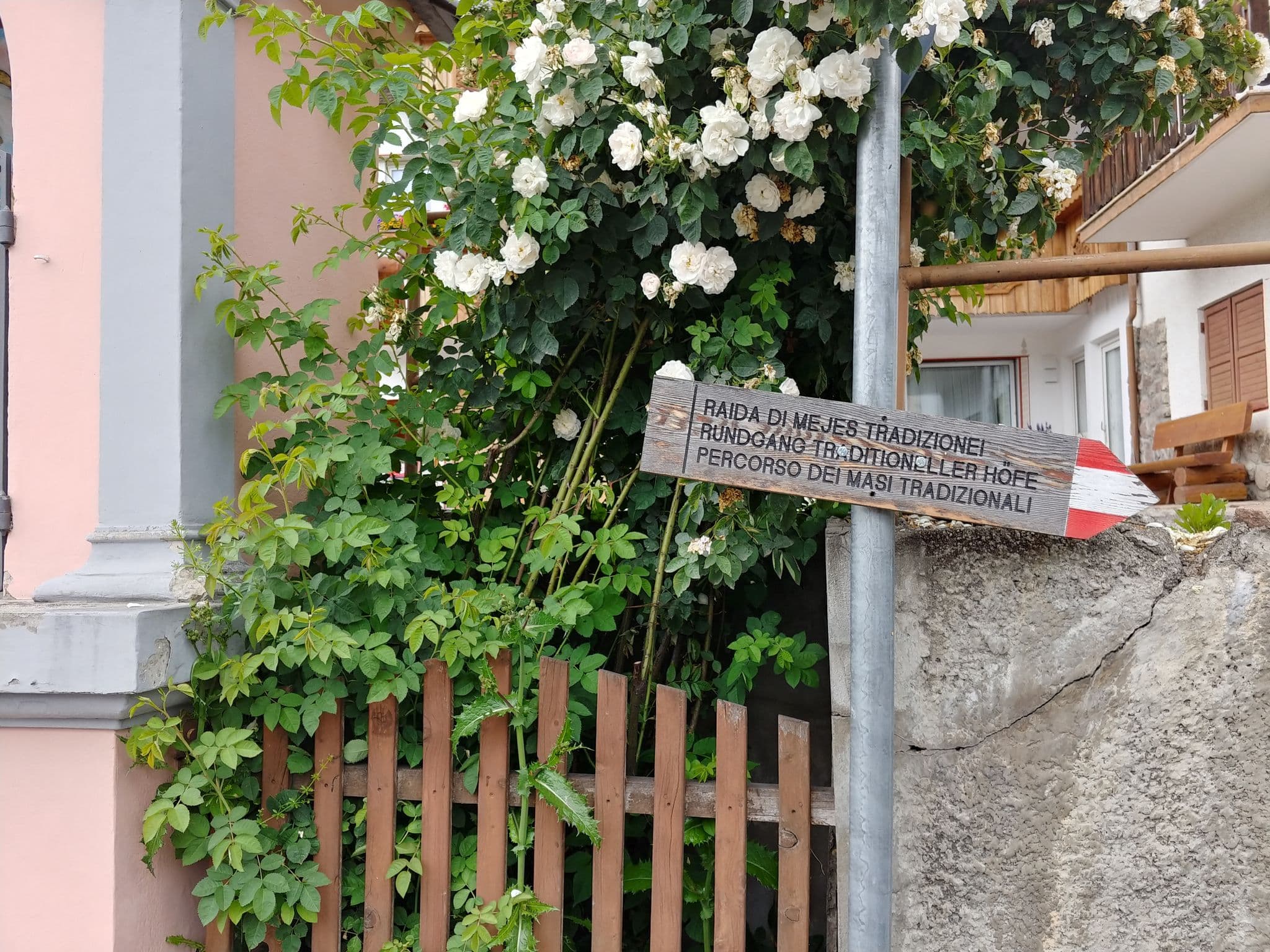 Street view near Apartments Mujnei, Santa Cristina Valgardena — © highlander (CC BY-SA · Mapillary)