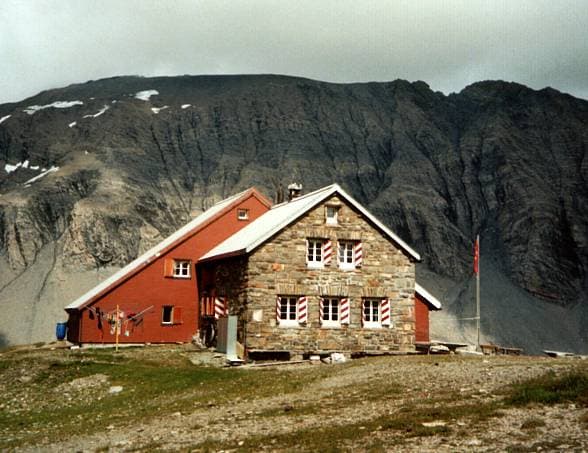 Muttseehütte (via Wikimedia Commons, CC BY-SA 2.0 de)