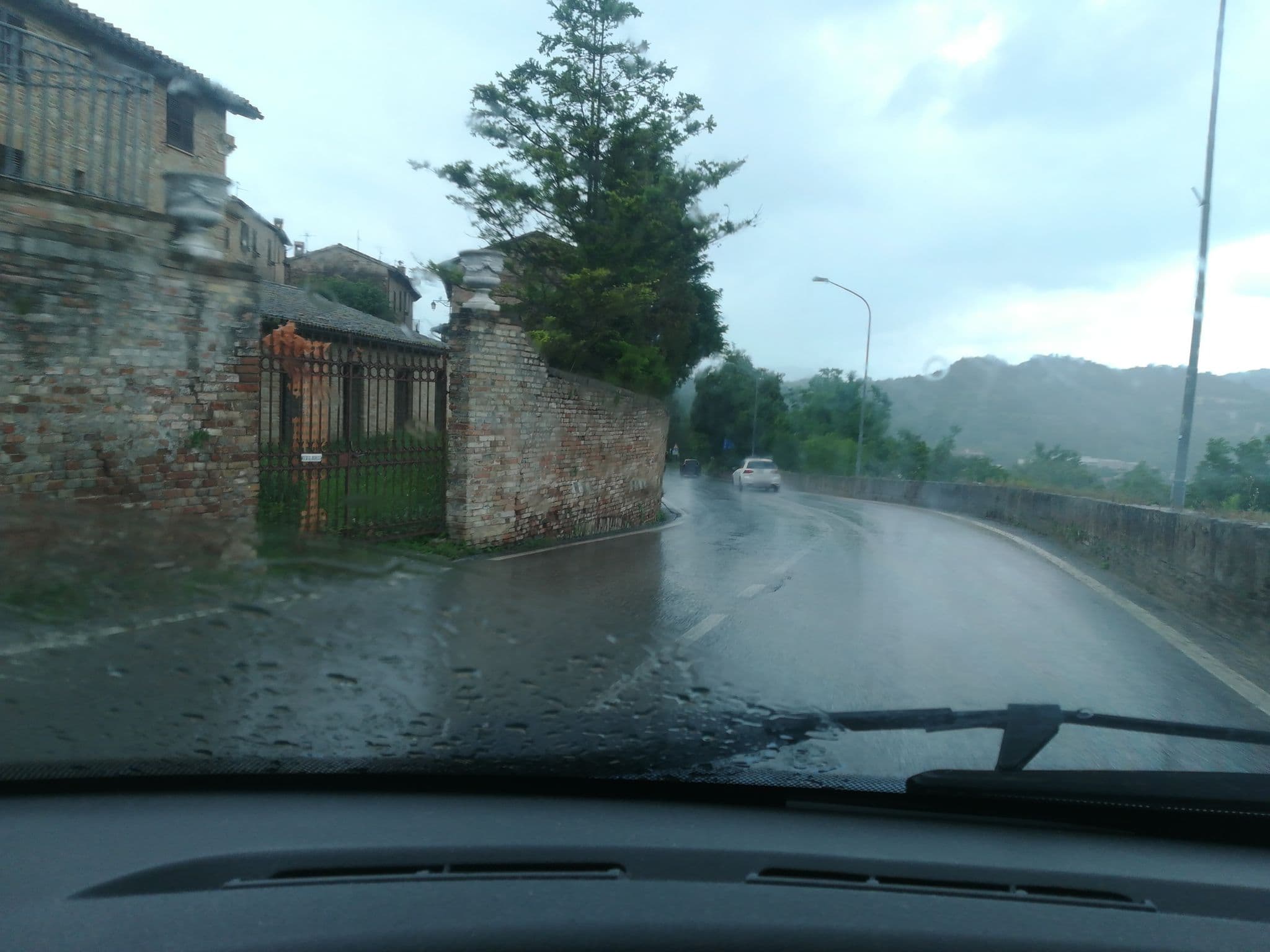 Street view near La Locanda del Serafino, Sarnano — © jeawrong (CC BY-SA · Mapillary)