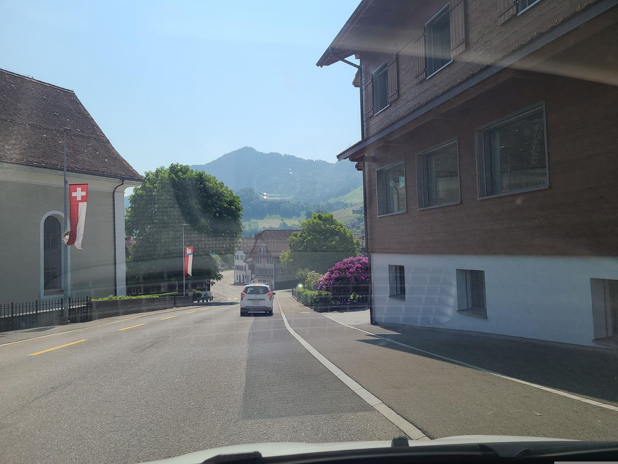 Street view near Bauernhof, Goldau — © chrisbeddow (CC BY-SA · Mapillary)
