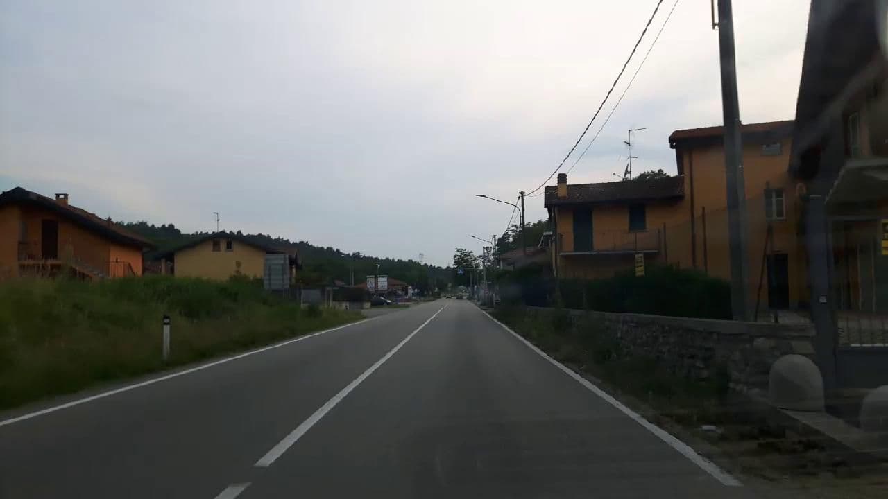 Street view near Villa De Alberti, Vergiate — © roadroid (CC BY-SA · Mapillary)