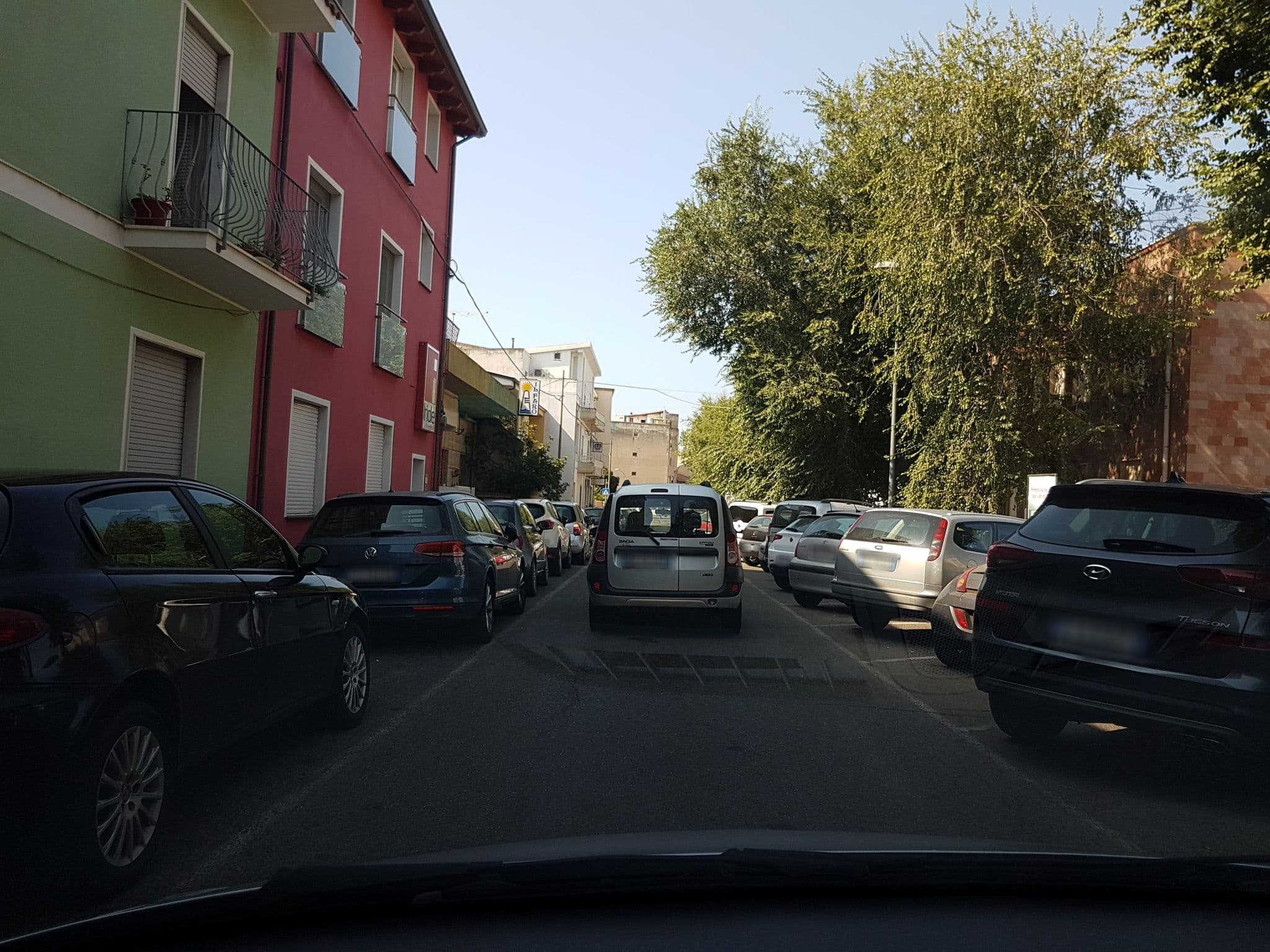 Street view near Iride Guesthouse, Oristano — © damjang (CC BY-SA · Mapillary)