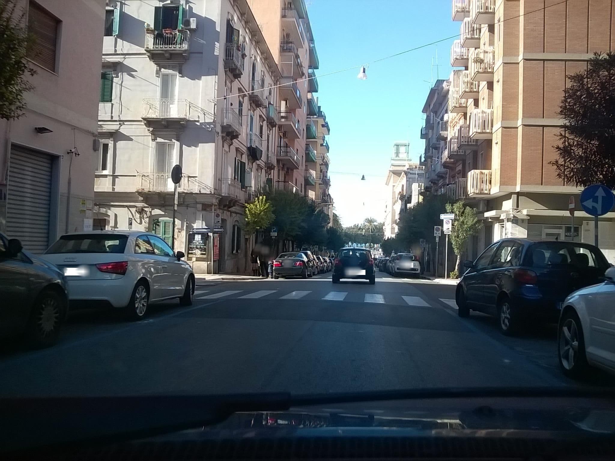 Street view near B&B I Citri, Taranto — © giantar (CC BY-SA · Mapillary)