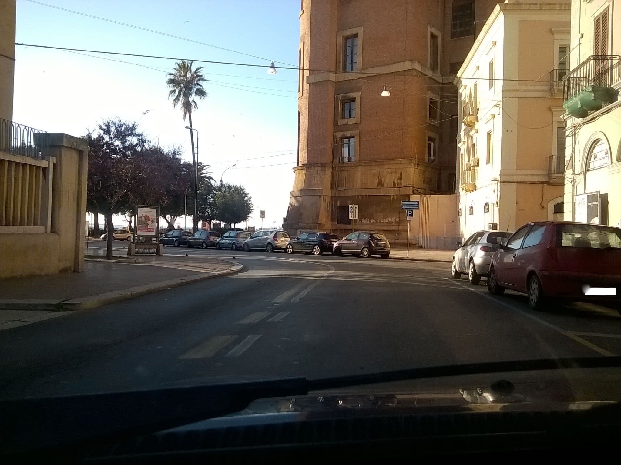 Street view near La Maison Barbin, Taranto — © giantar (CC BY-SA · Mapillary)