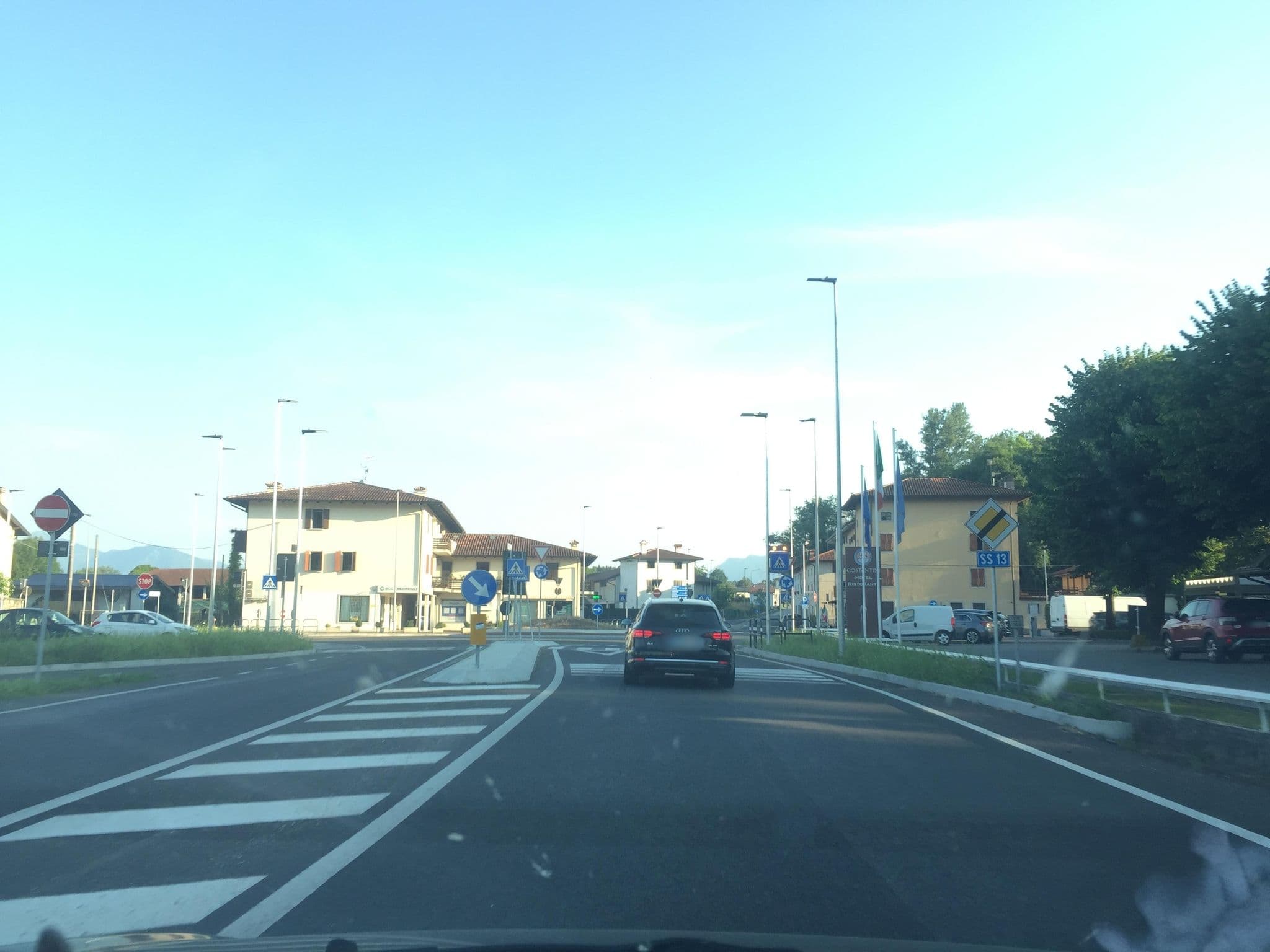 Street view near Costantini Ristorante Albergo, Cassacco — © igorzo (CC BY-SA · Mapillary)