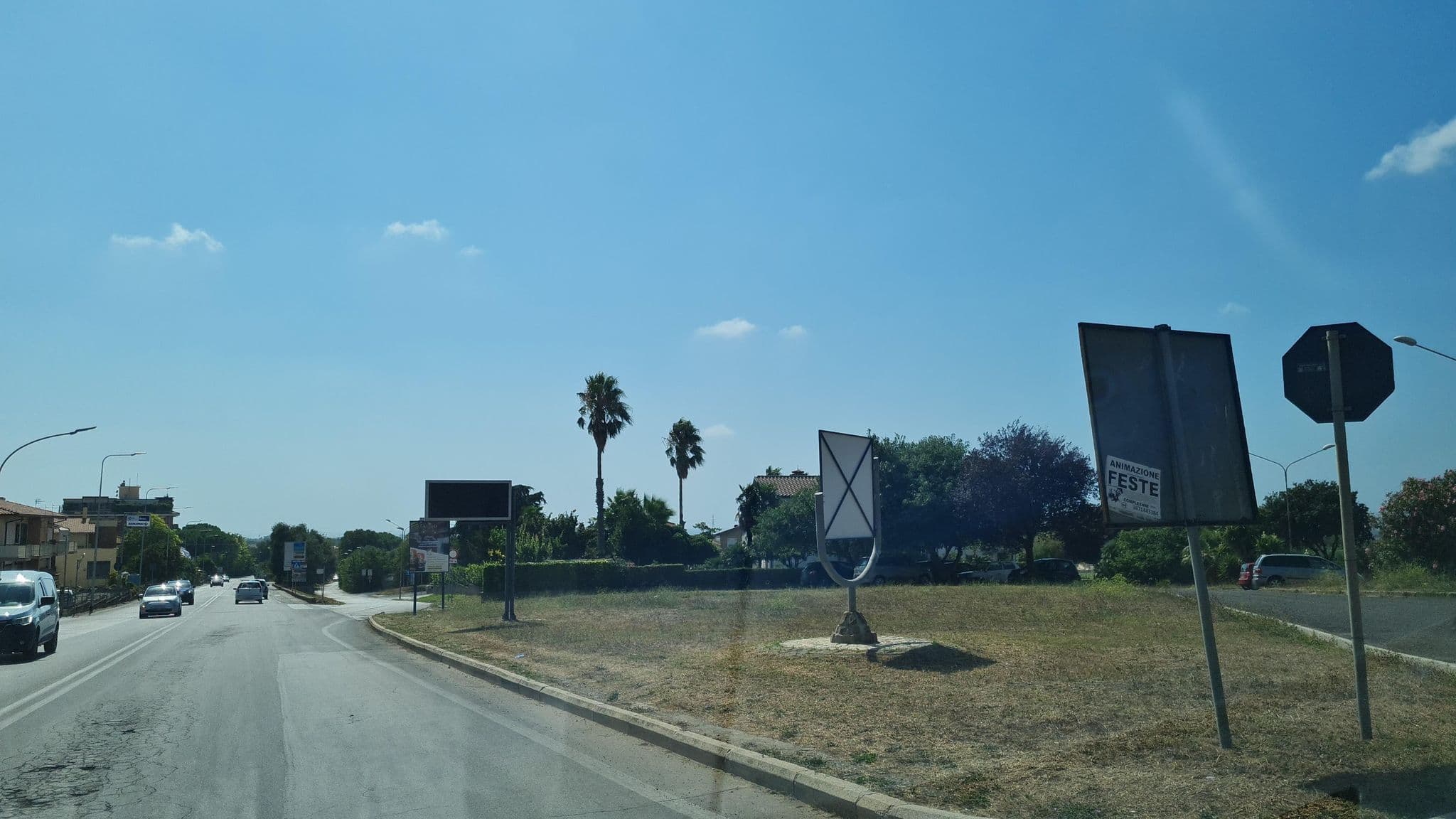 Street view near Hotel Villa Tirreno, Tarquinia — © laniuscollurio (CC BY-SA · Mapillary)