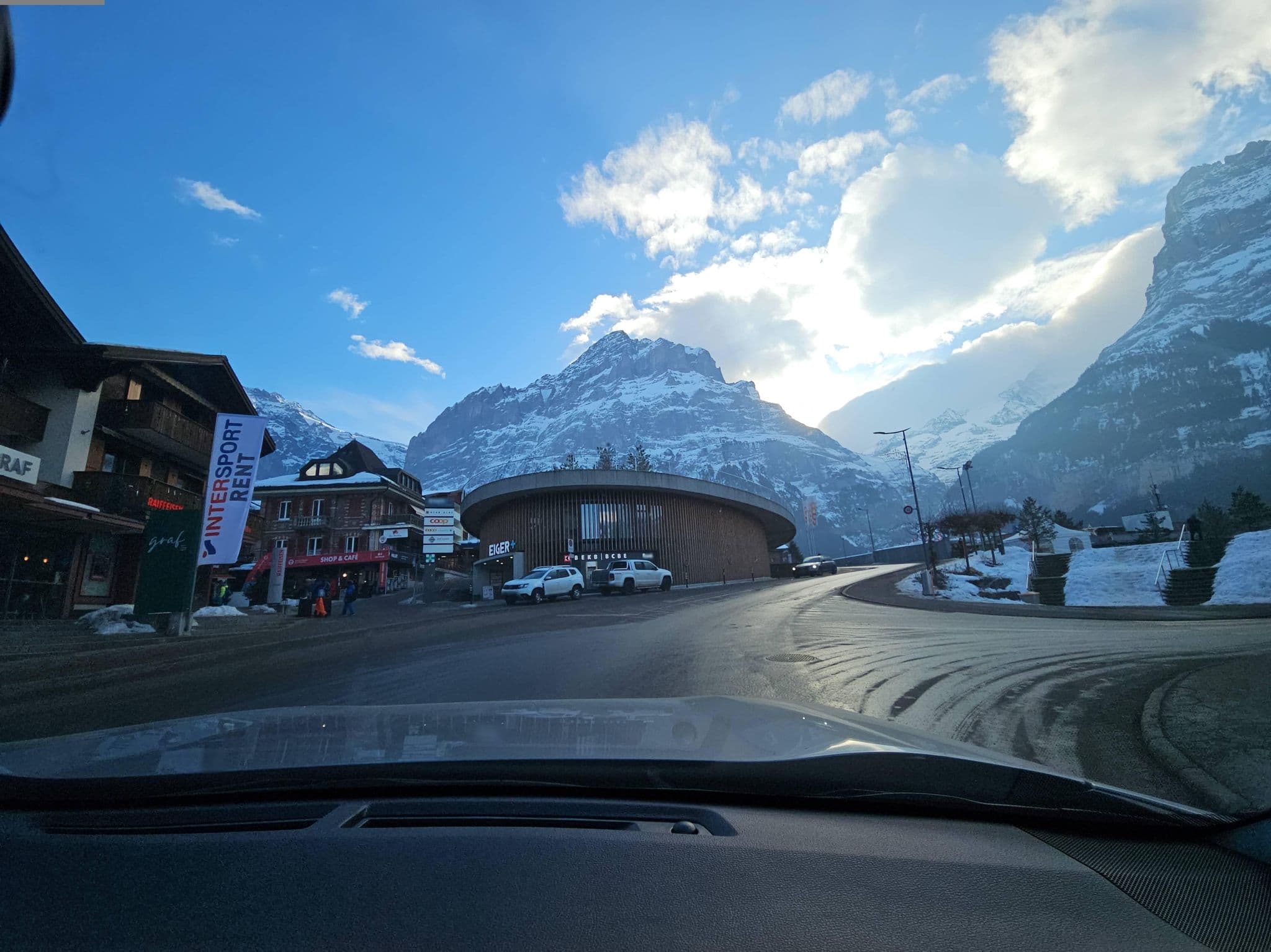 Street view near Hotel Bernerhof Grindelwald***, Grindelwald — © Yha1 (CC BY-SA · Mapillary)