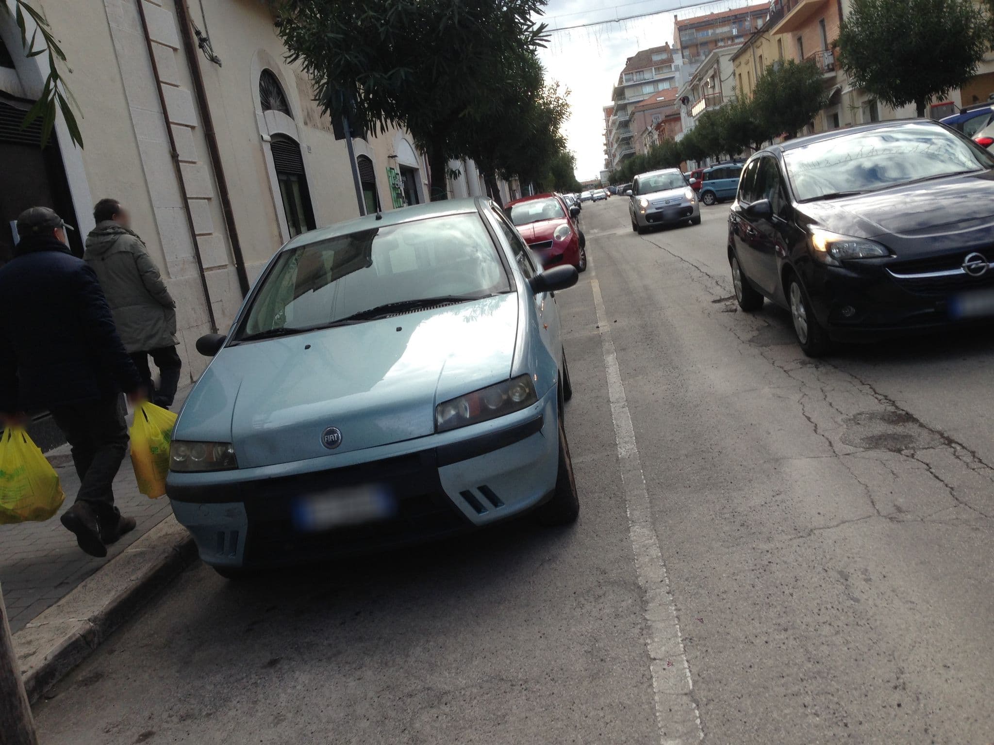 Street view near Lumia Hotel, Termoli — © carlo98 (CC BY-SA · Mapillary)