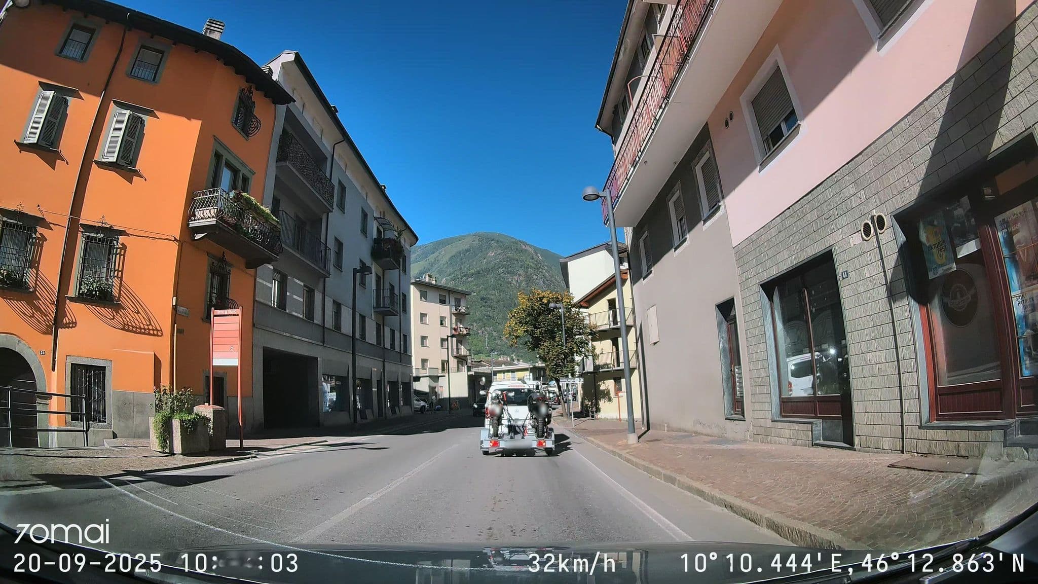 Street view near De La Tour, Tirano — © doriel (CC BY-SA · Mapillary)