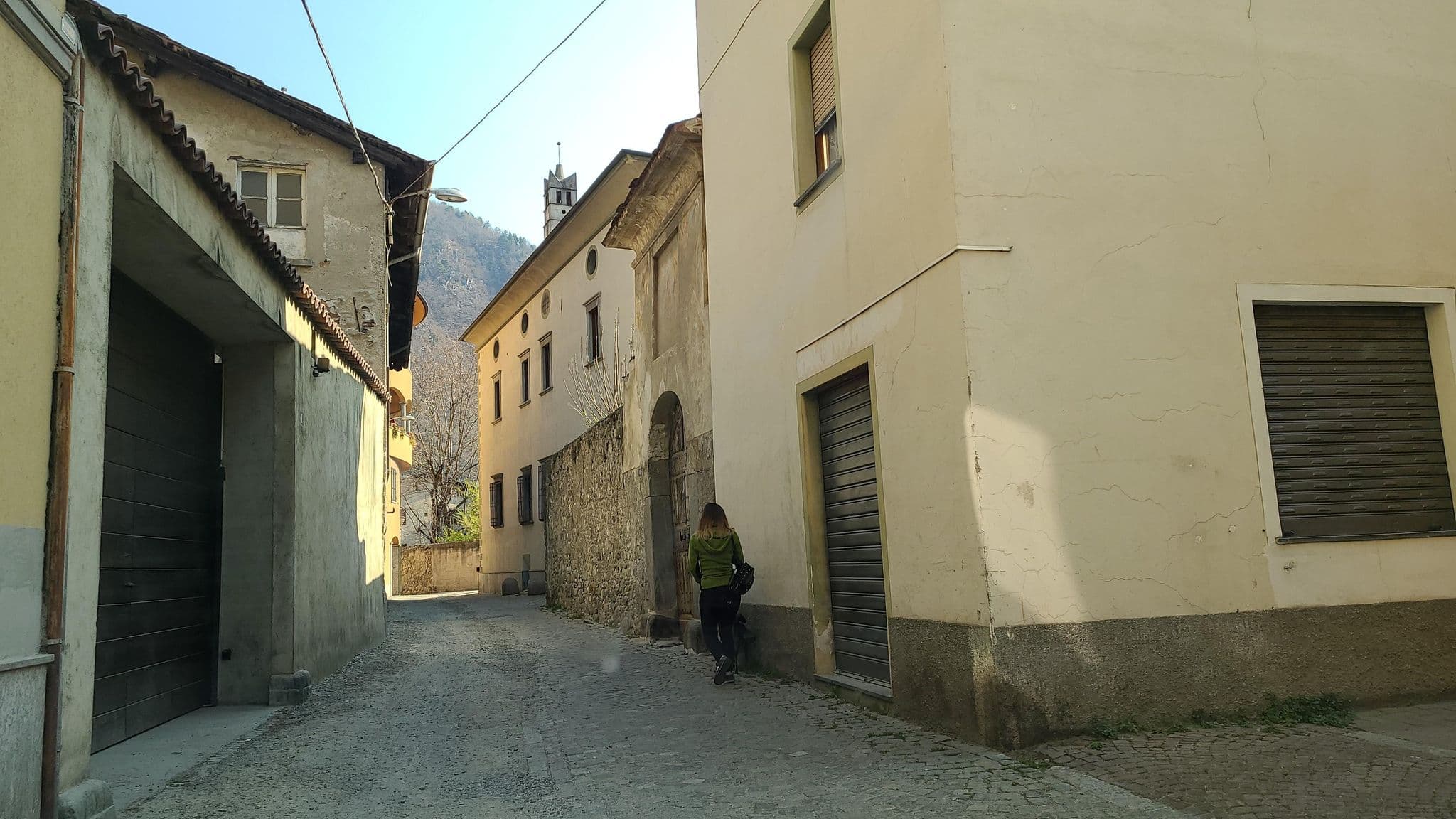 Street view near Albergo Ristorante S.Michele di Giovanni Della Bosca, Tirano — © chrisbeddow (CC BY-SA · Mapillary)