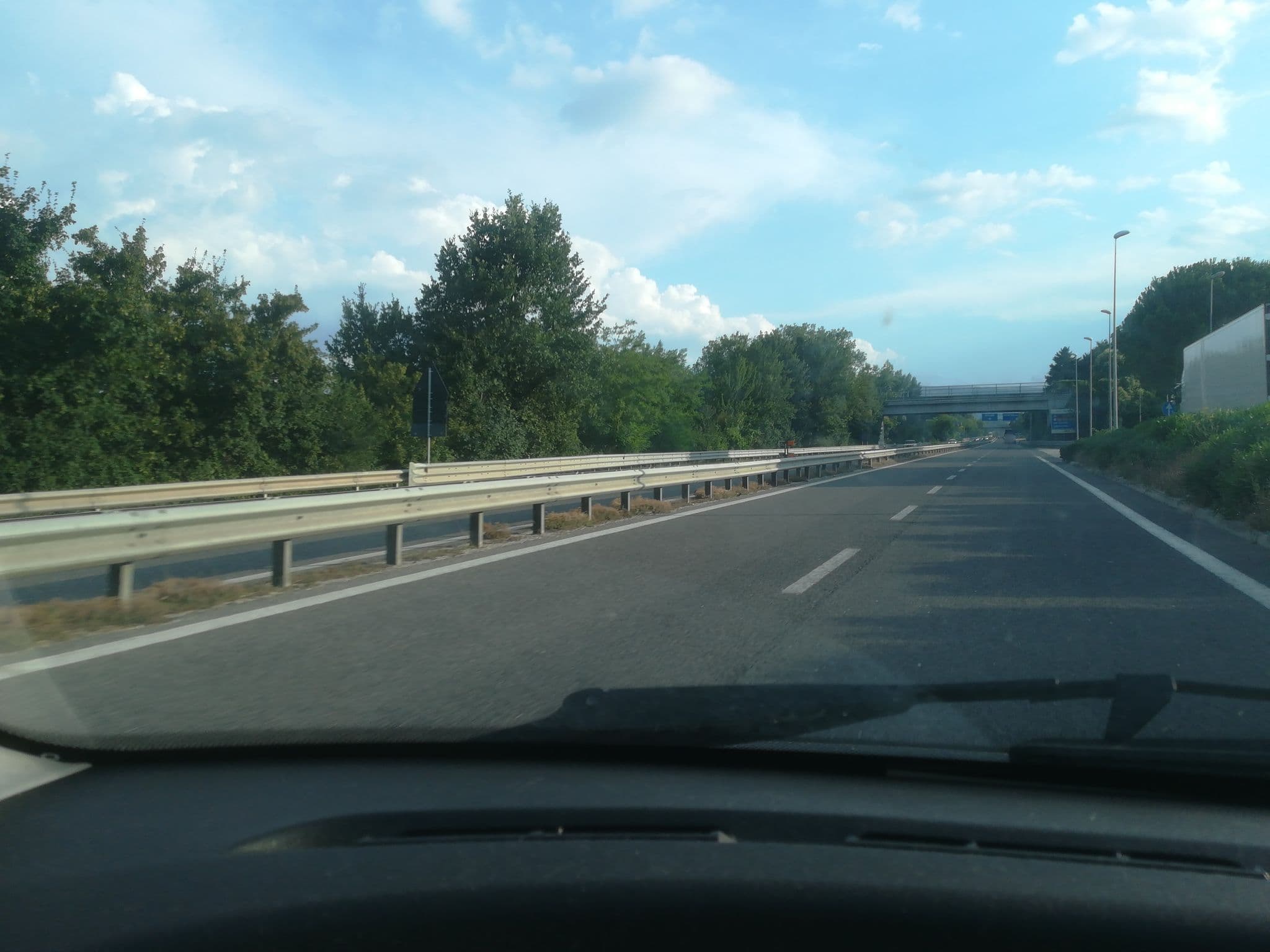 Street view near Hotel Cluentum, Tolentino — © jeawrong (CC BY-SA · Mapillary)