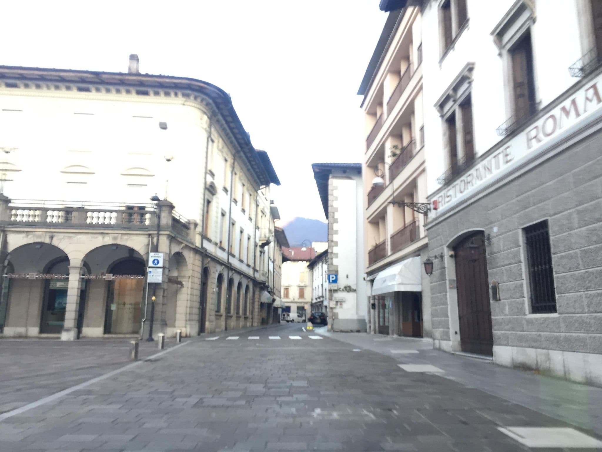 Street view near Albergo Roma Di Stroili Elio & C. Sas, Tolmezzo — © igorzo (CC BY-SA · Mapillary)