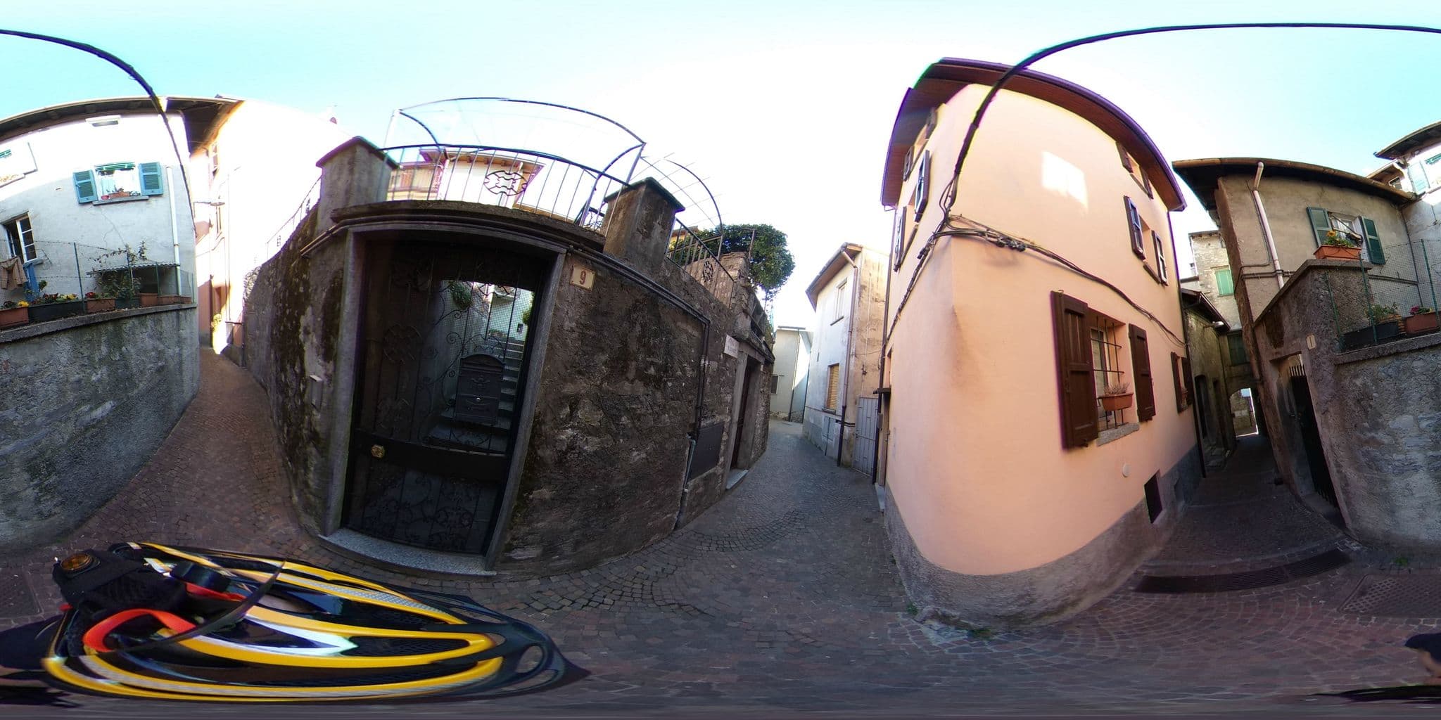 Street view near MIRELLA HUT, Torno — © kaitu (CC BY-SA · Mapillary)
