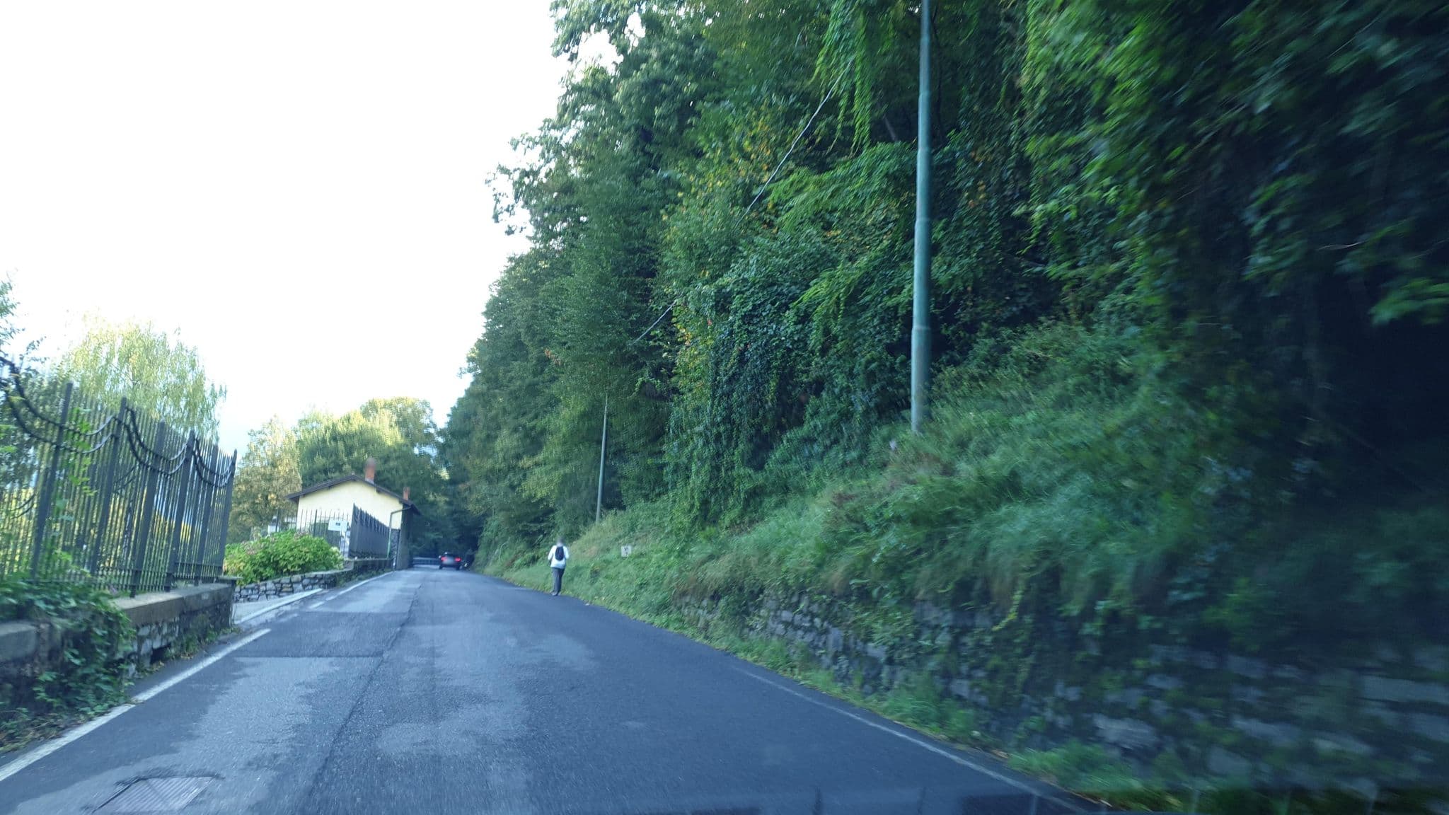 Street view near Villa Pliniana, Torno — © jopparn (CC BY-SA · Mapillary)