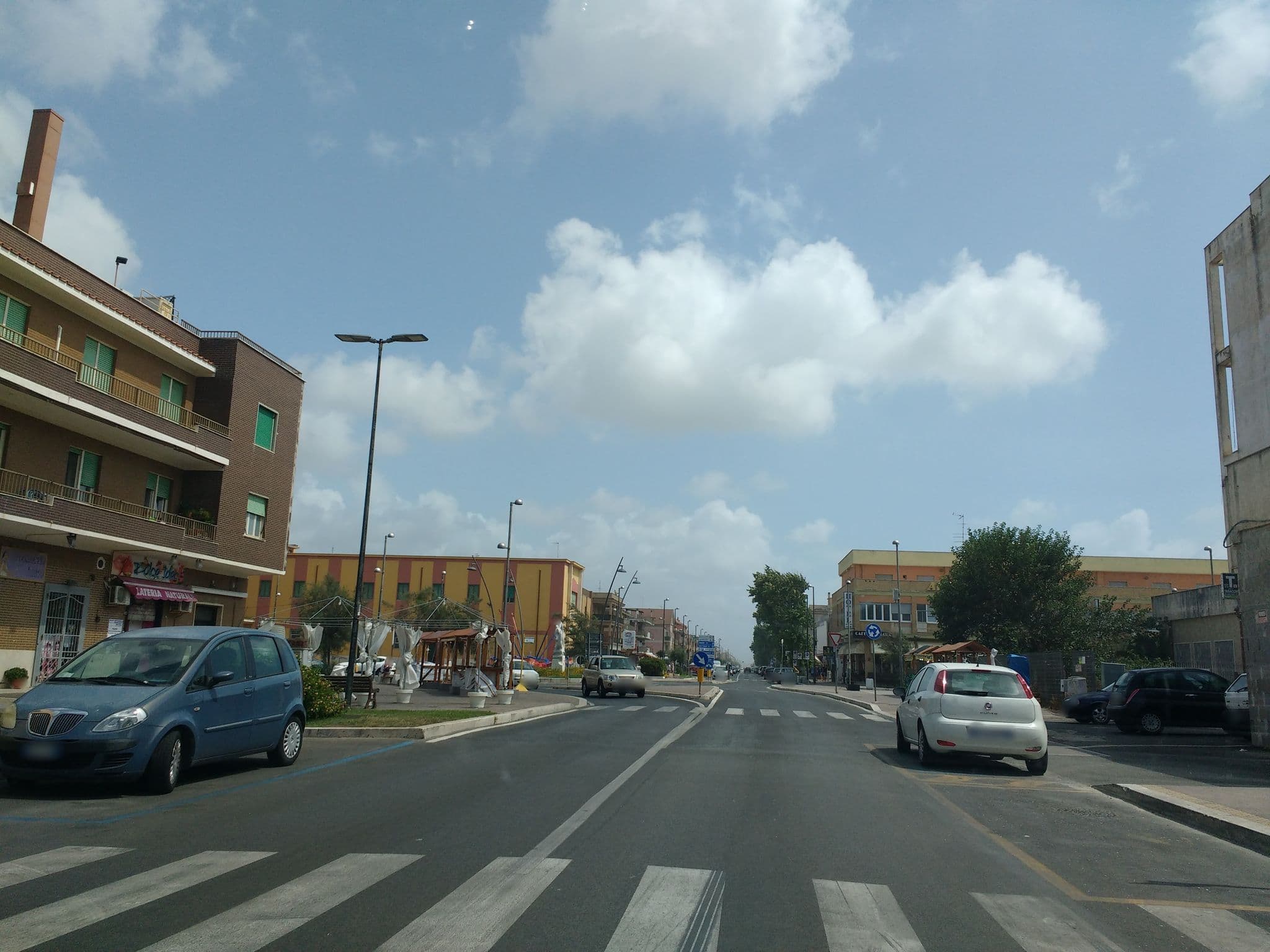Street view near Hotel Torvaianica, Torvaianica — © thetornado76 (CC BY-SA · Mapillary)