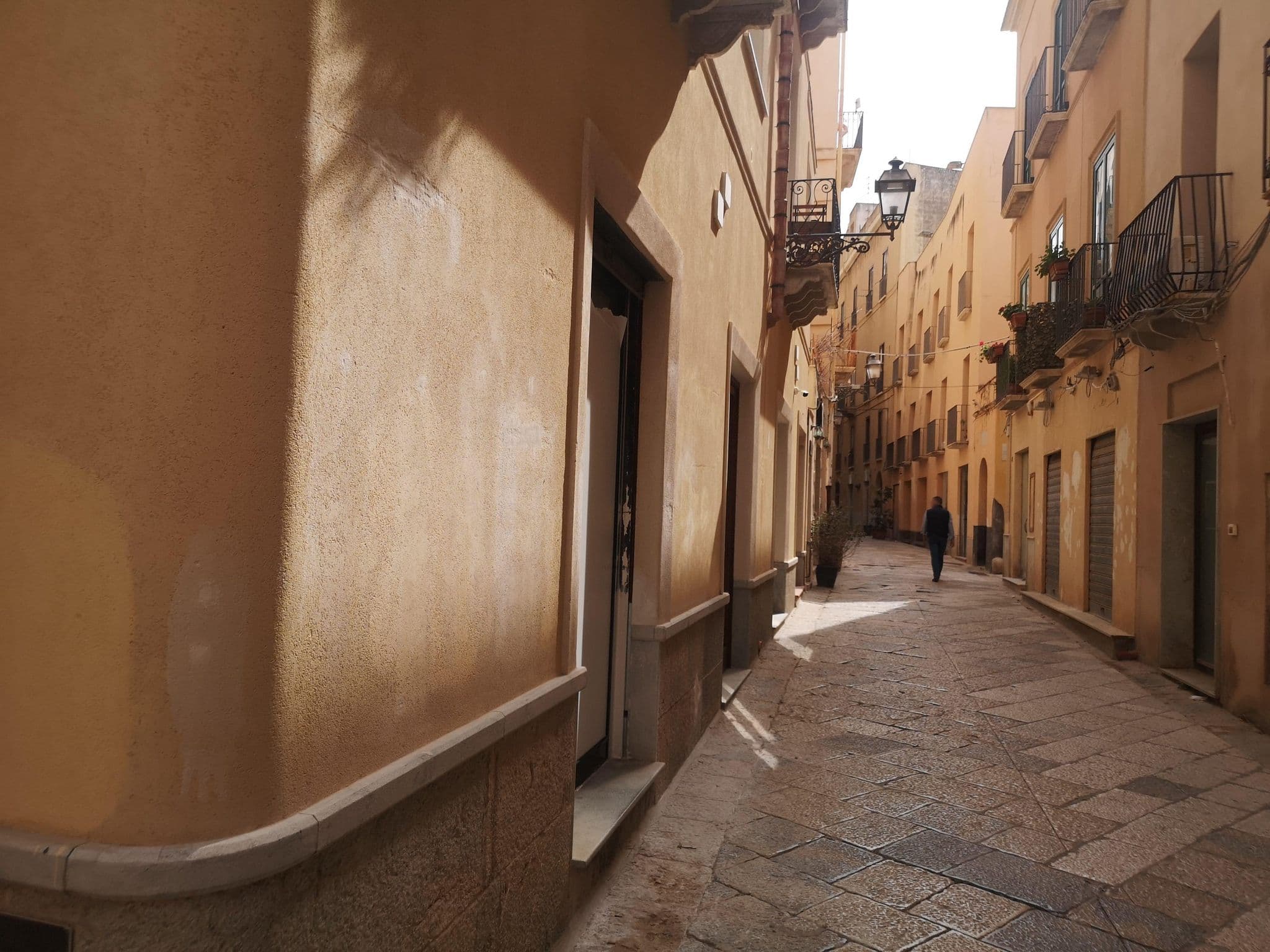 Street view near BADIA NUOVA Hotel & Rooftop Bar, Trapani — © moon4 (CC BY-SA · Mapillary)