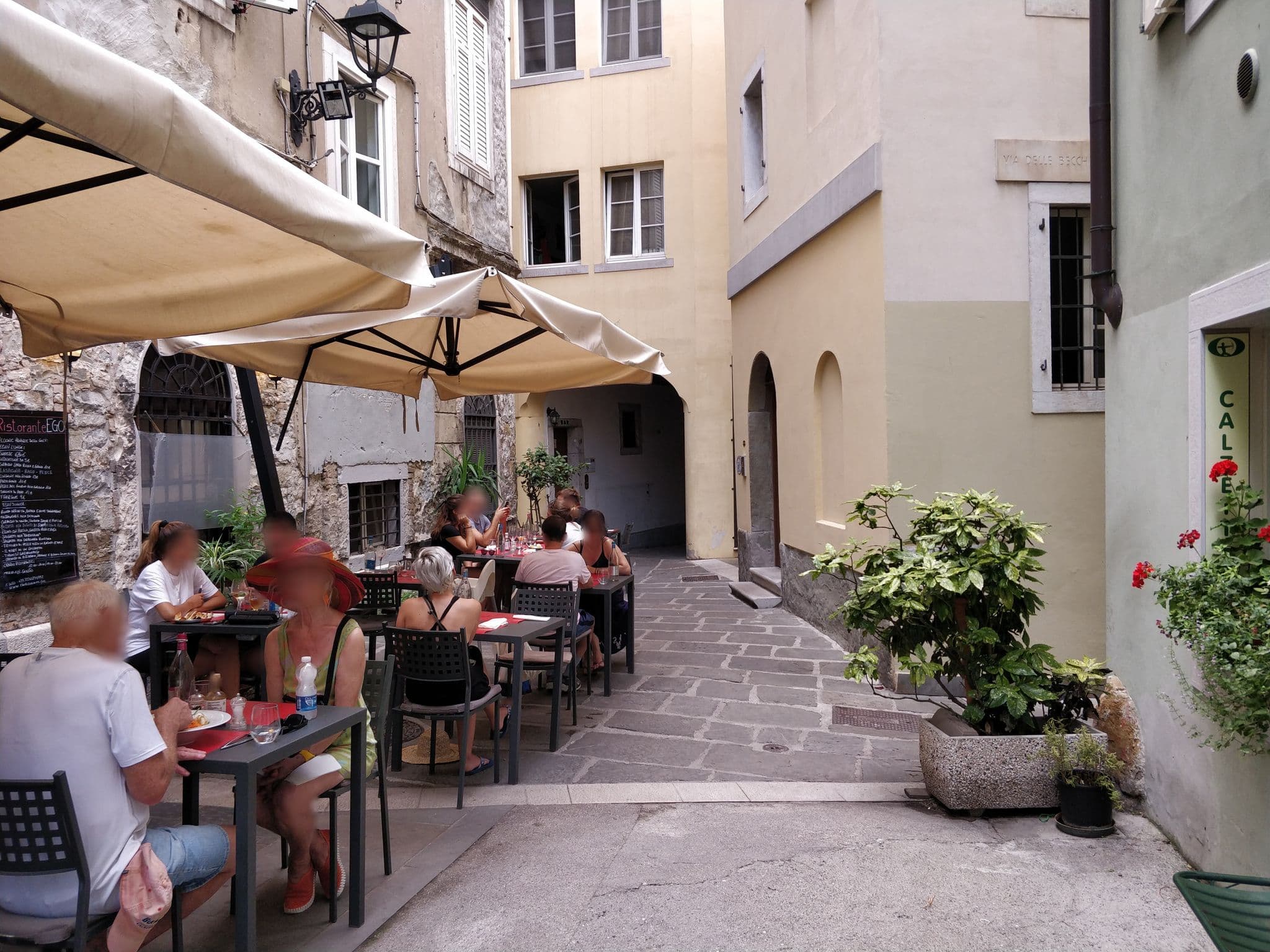 Street view near Mura 5&7, Trieste — © publicvoit (CC BY-SA · Mapillary)